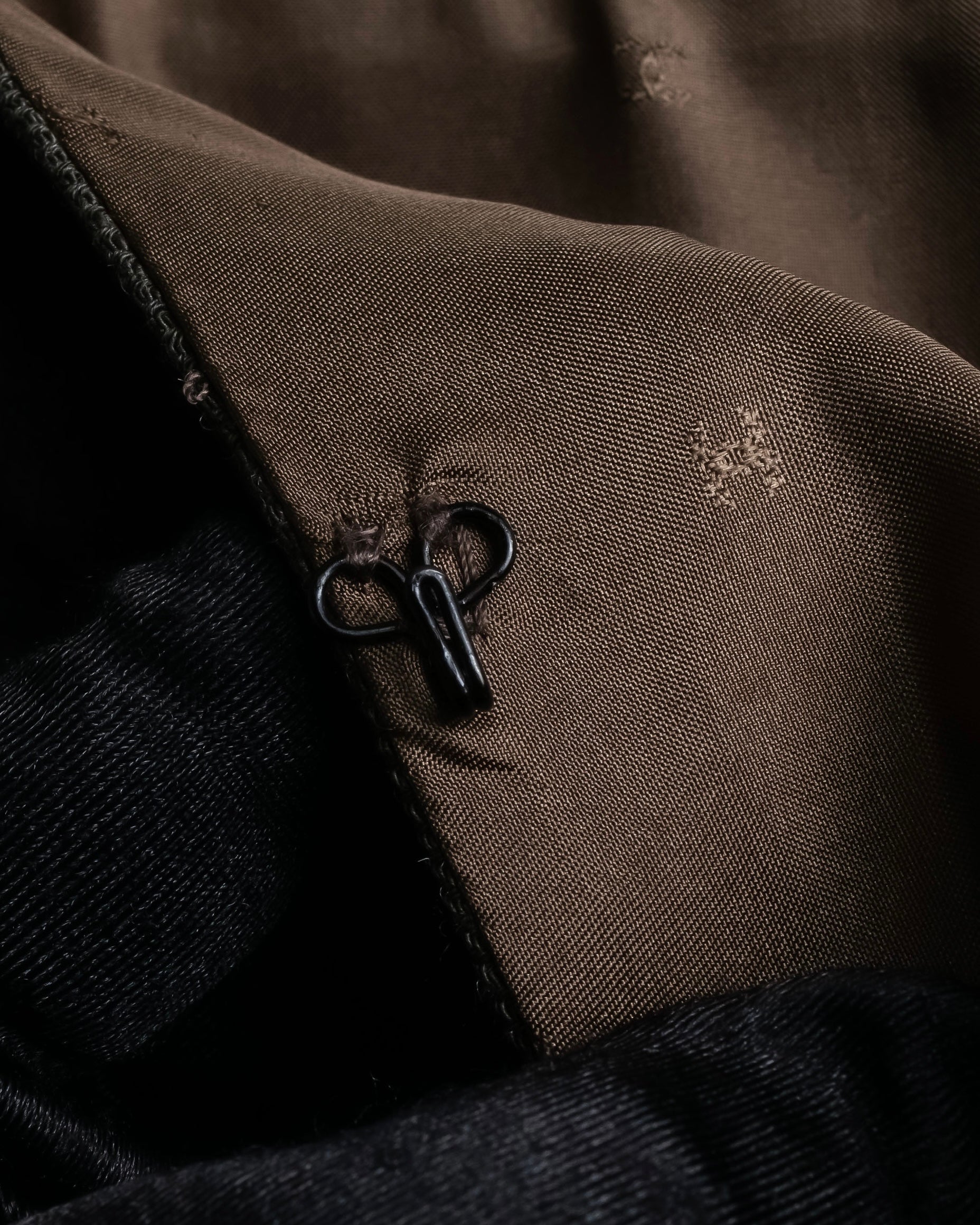 "CHANEL" Side button design pleated flared skirt