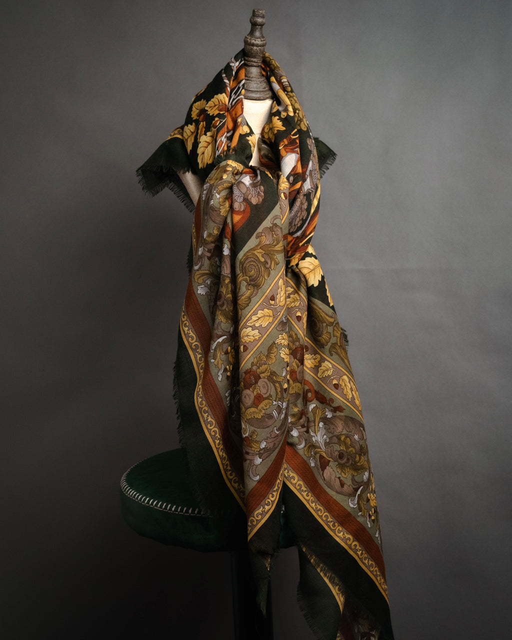 “LOEWE” 90’s–00’s Equestrian motif wool silk fringe scarf