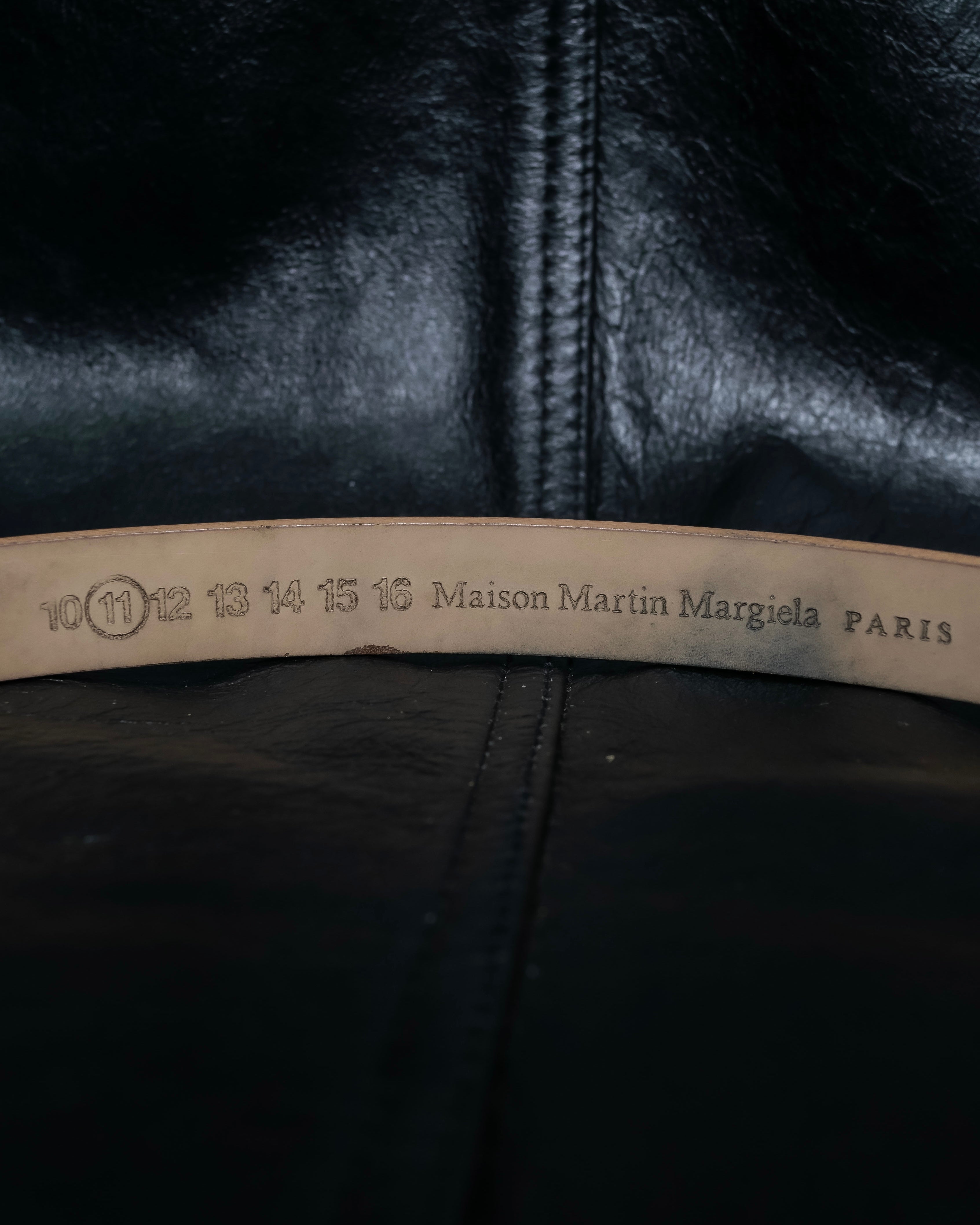 "Maison Martin Margiela" No. 11 Bella Pelle minimal design leather belt