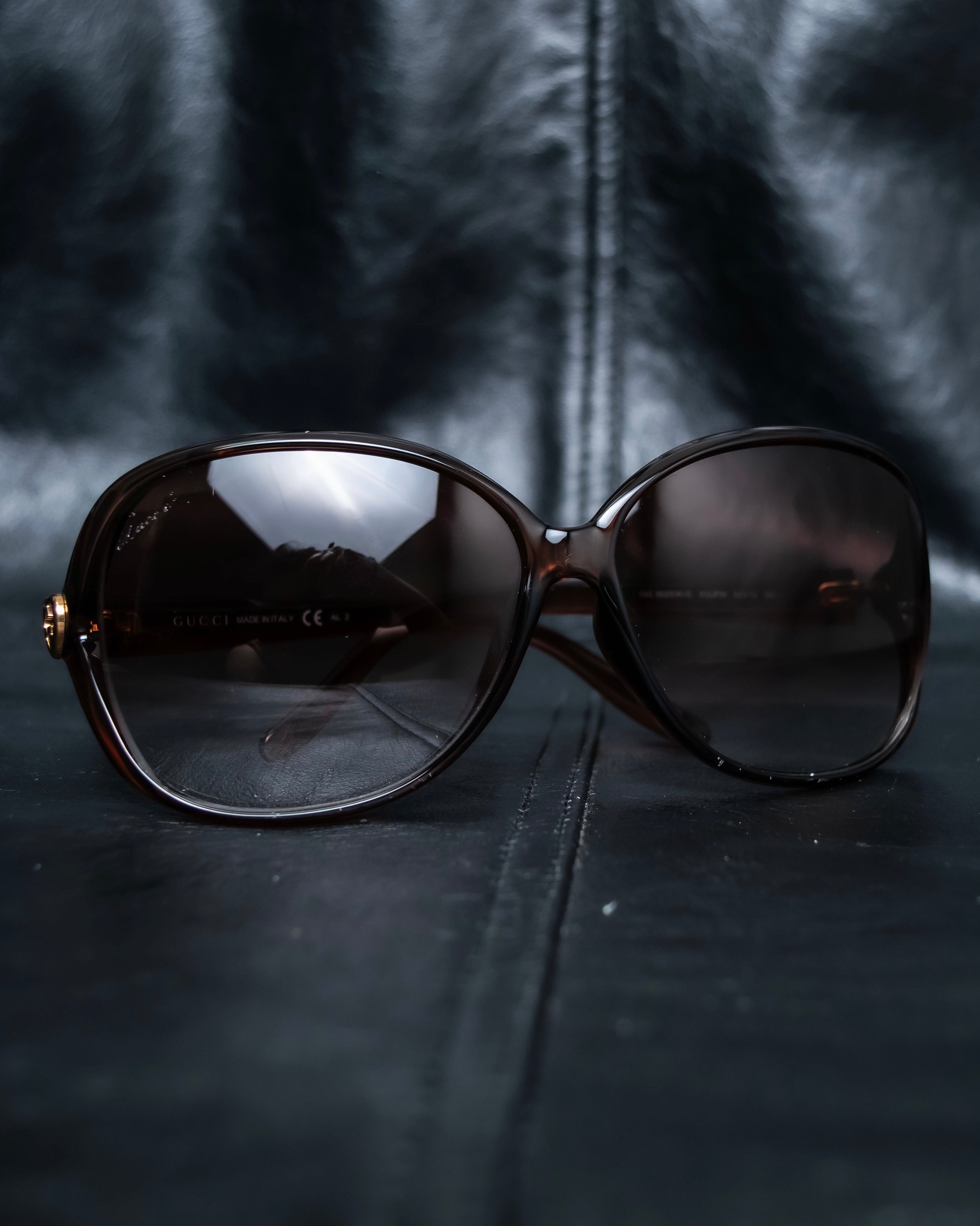 “GUCCI” GG heart motif butterfly shaped sunglasses