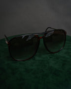 “Christian Dior MONSIEUR”
80’s Oversized aviator sunglasses