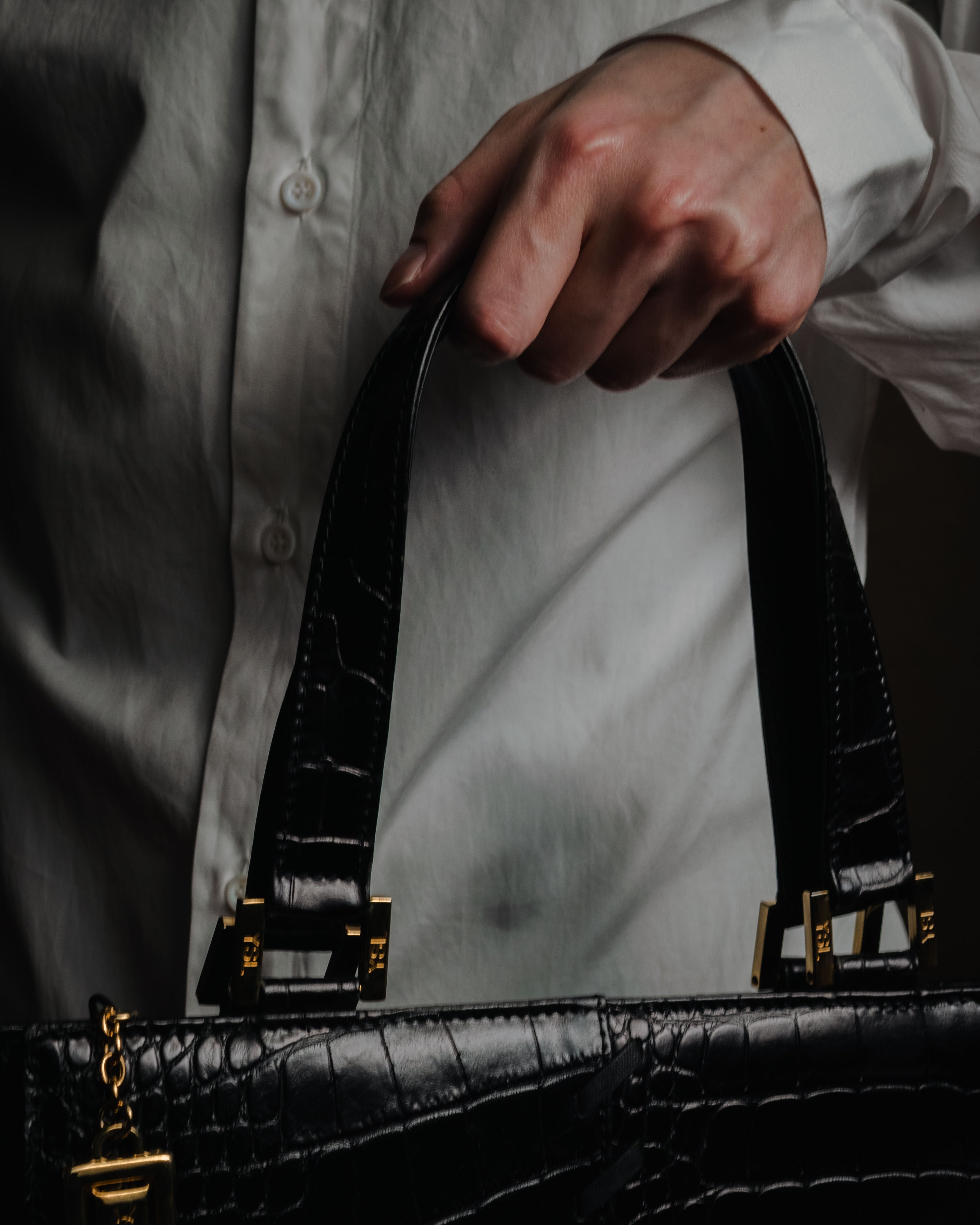 "YVES SAINT LAURENT" 90’s crocodile embossed lace up handbag