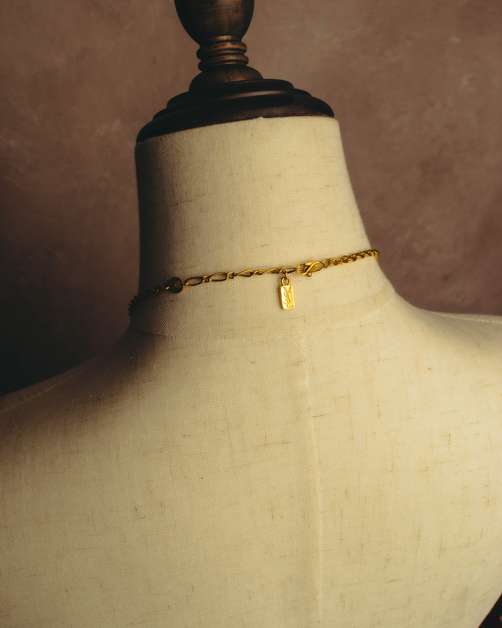 -SPECIAL- "YVES SAINT LAURENT" 80's-90's Baroque pearl textured gold pendant necklace