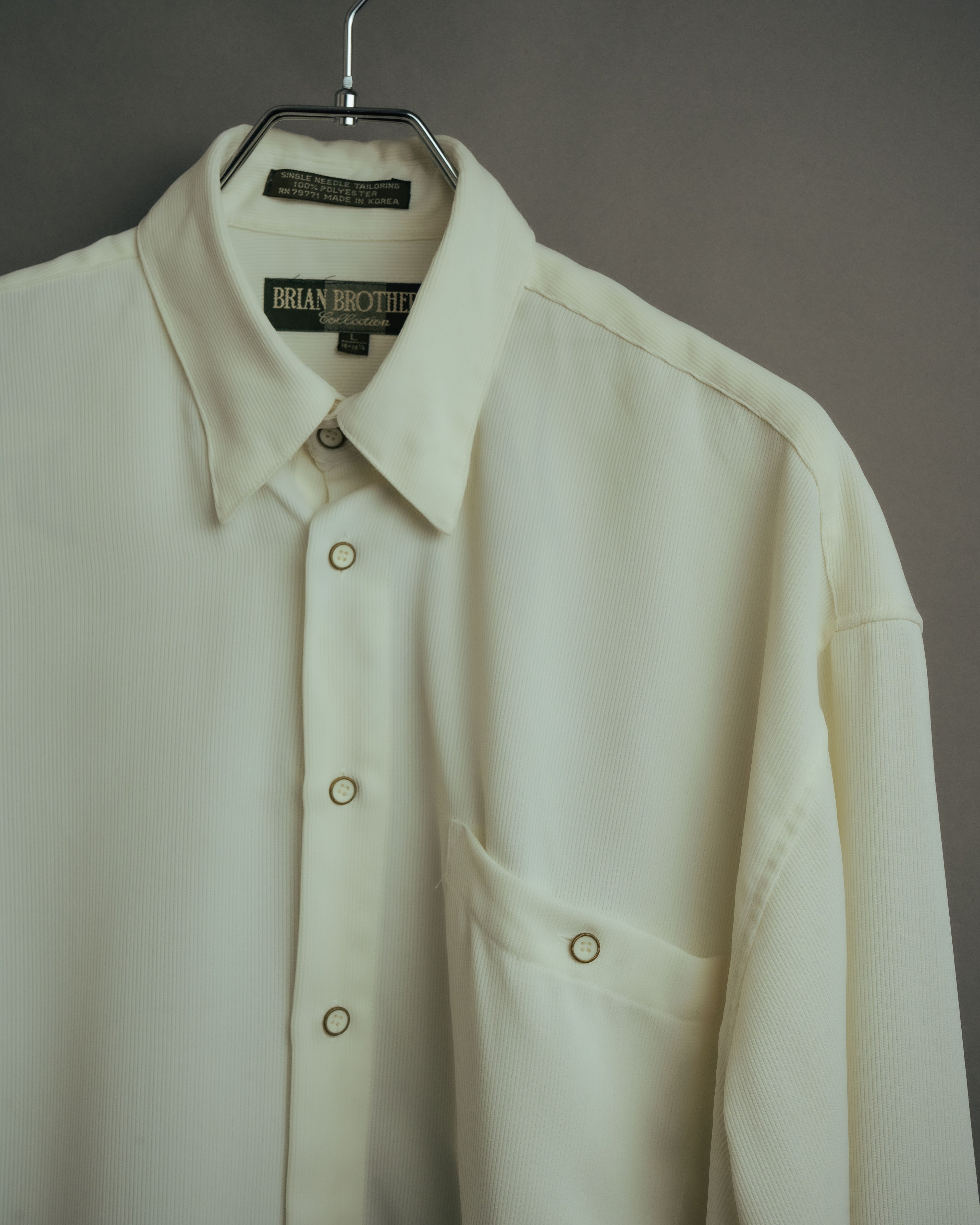 -MOOD Vintage Collections-
90’s Fine ridge ivory drape shirt