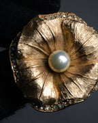 “Christian Dior” 70’s-80’s Pearl flower brooch