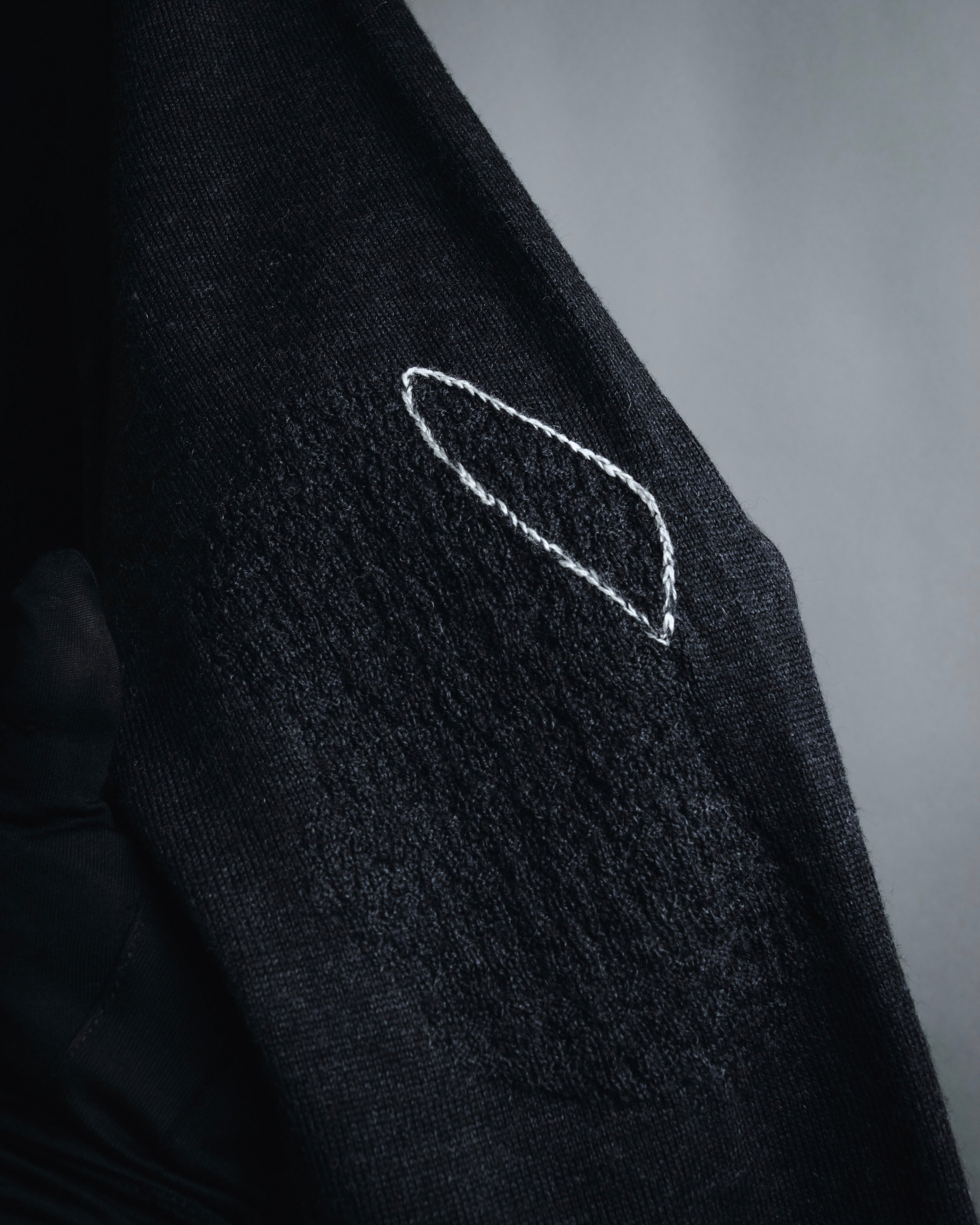 "Maison Margiela" 15AW deconstructed hand-stitched crewneck knit