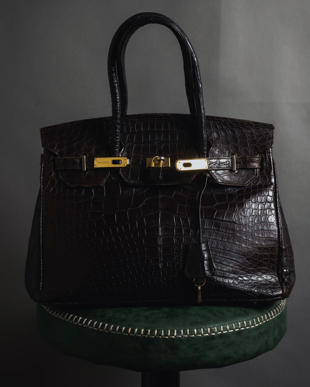 -SPECIAL- "Pierre Cardin"
90’s real crocodile leather top handle bag