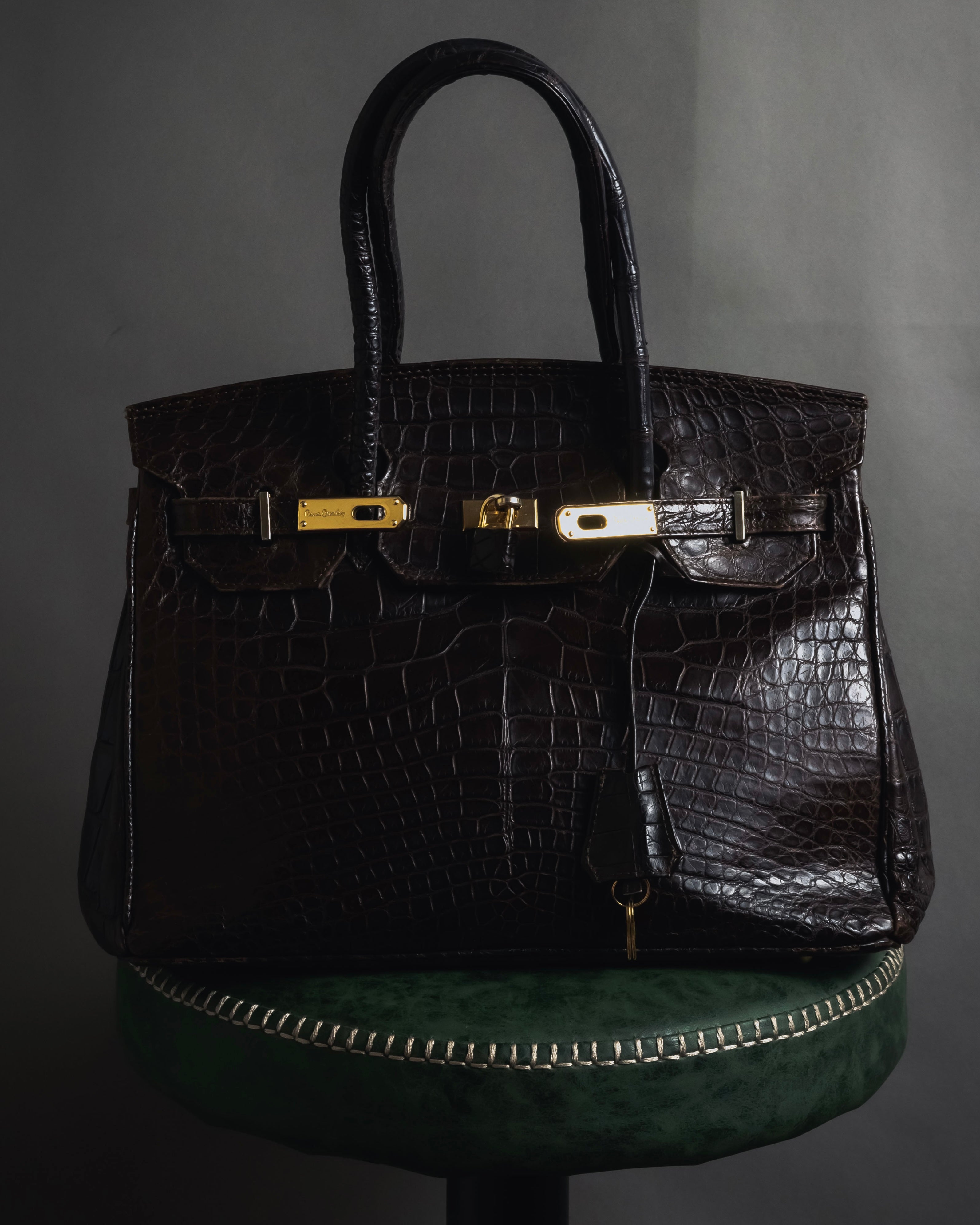 -SPECIAL- "Pierre Cardin"
90’s real crocodile leather top handle bag