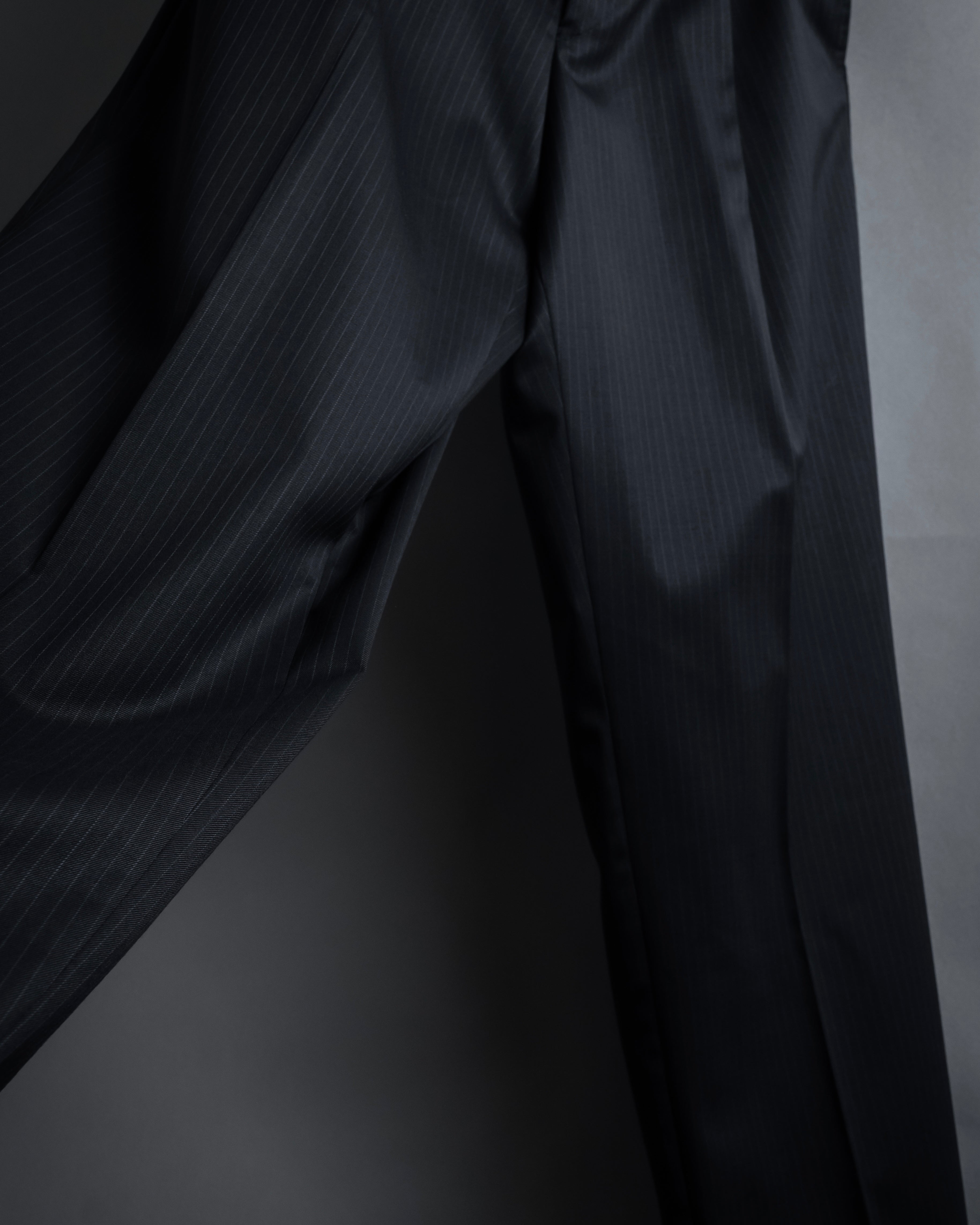 "GUCCI" 90's Elegant suiting pinstripe set up