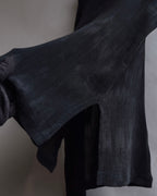 "ISSEY MIYAKE" Layered design high neck delicate knit