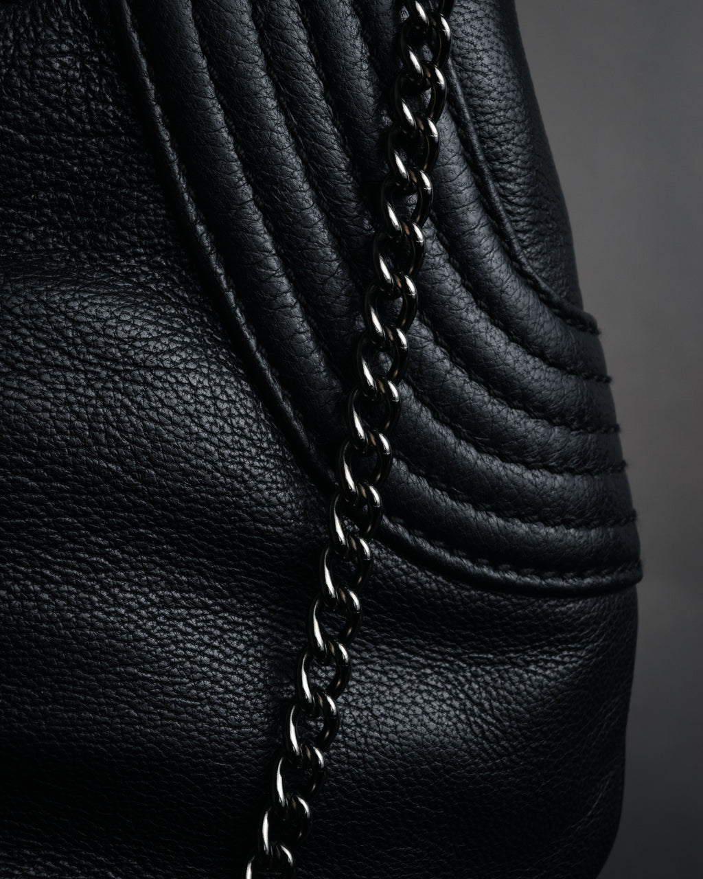 “Salvatore Ferragamo” 2000’s Gathered leather chain shoulder bag
