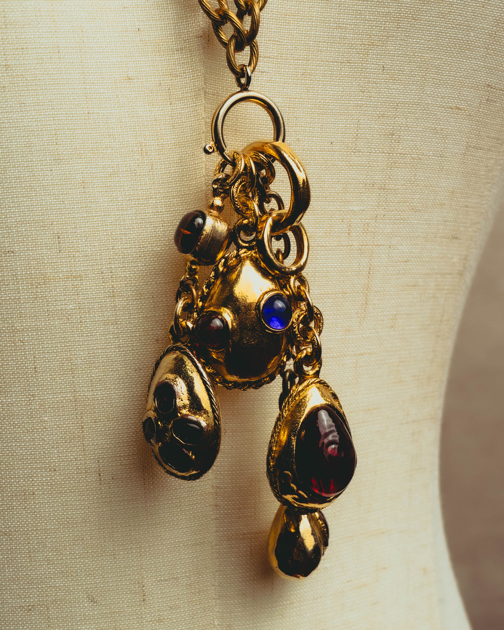 -SPECIAL - “CHANEL” 70’s-80’s Gripoix glass cabochon charm sautoir necklace