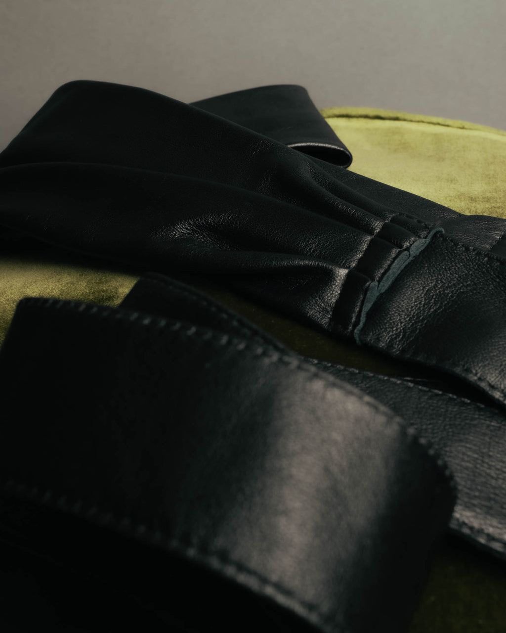 "HOXTON BOUTIQUE" 00's-10's Pebbled leather scarf belt