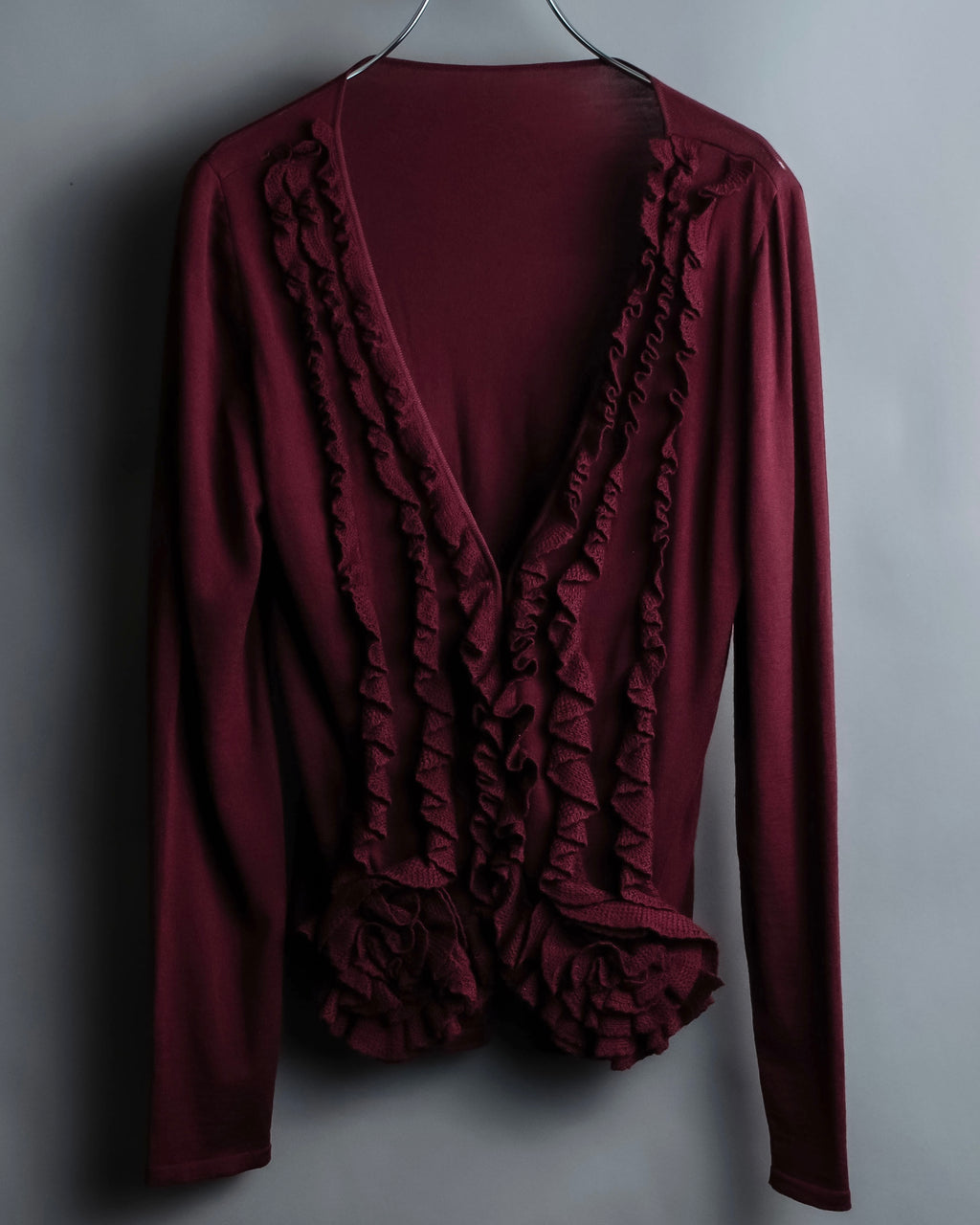 "VALENTINO" Virgin wool ruffled flower design cardigan