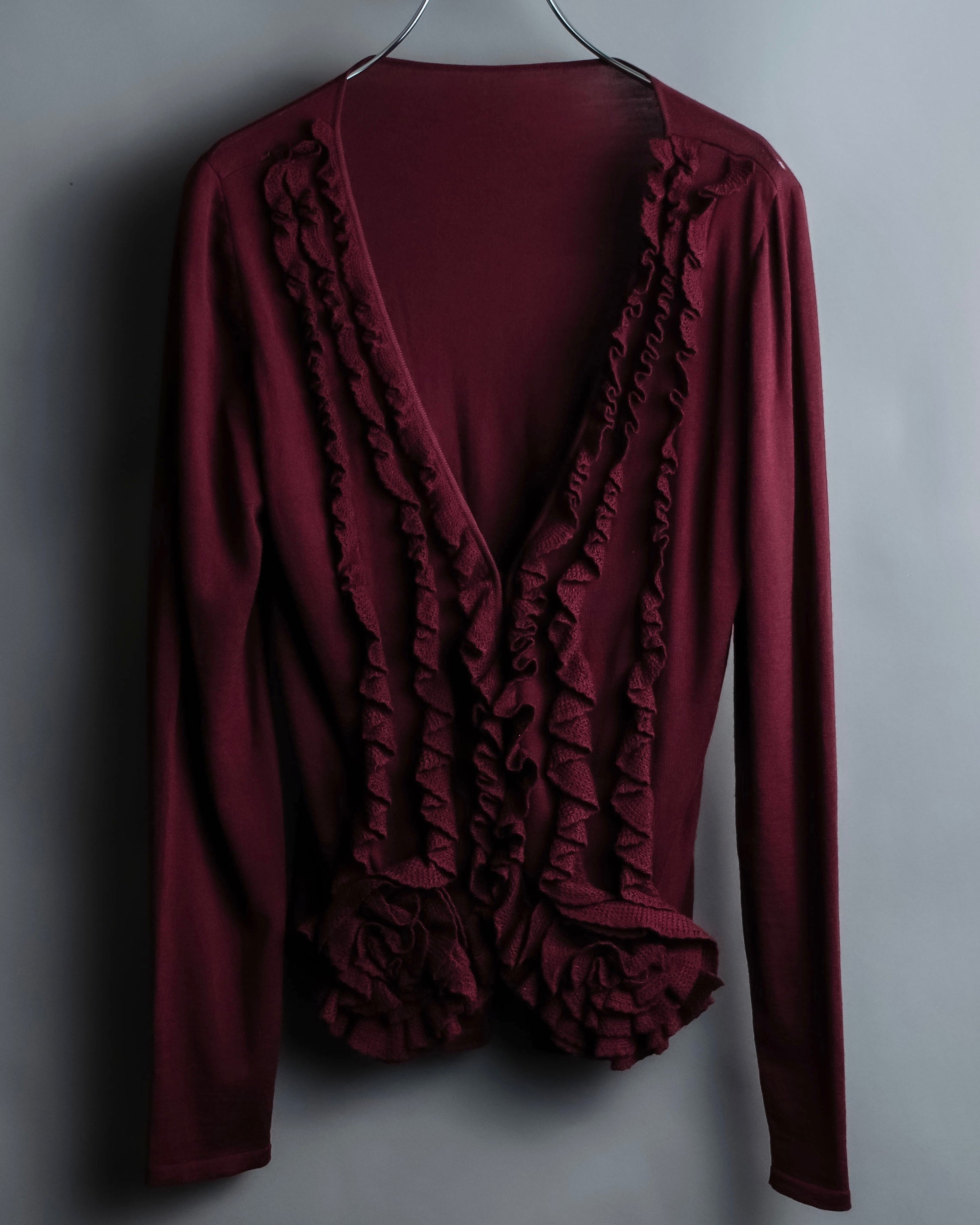 "VALENTINO" Virgin wool ruffled flower design cardigan