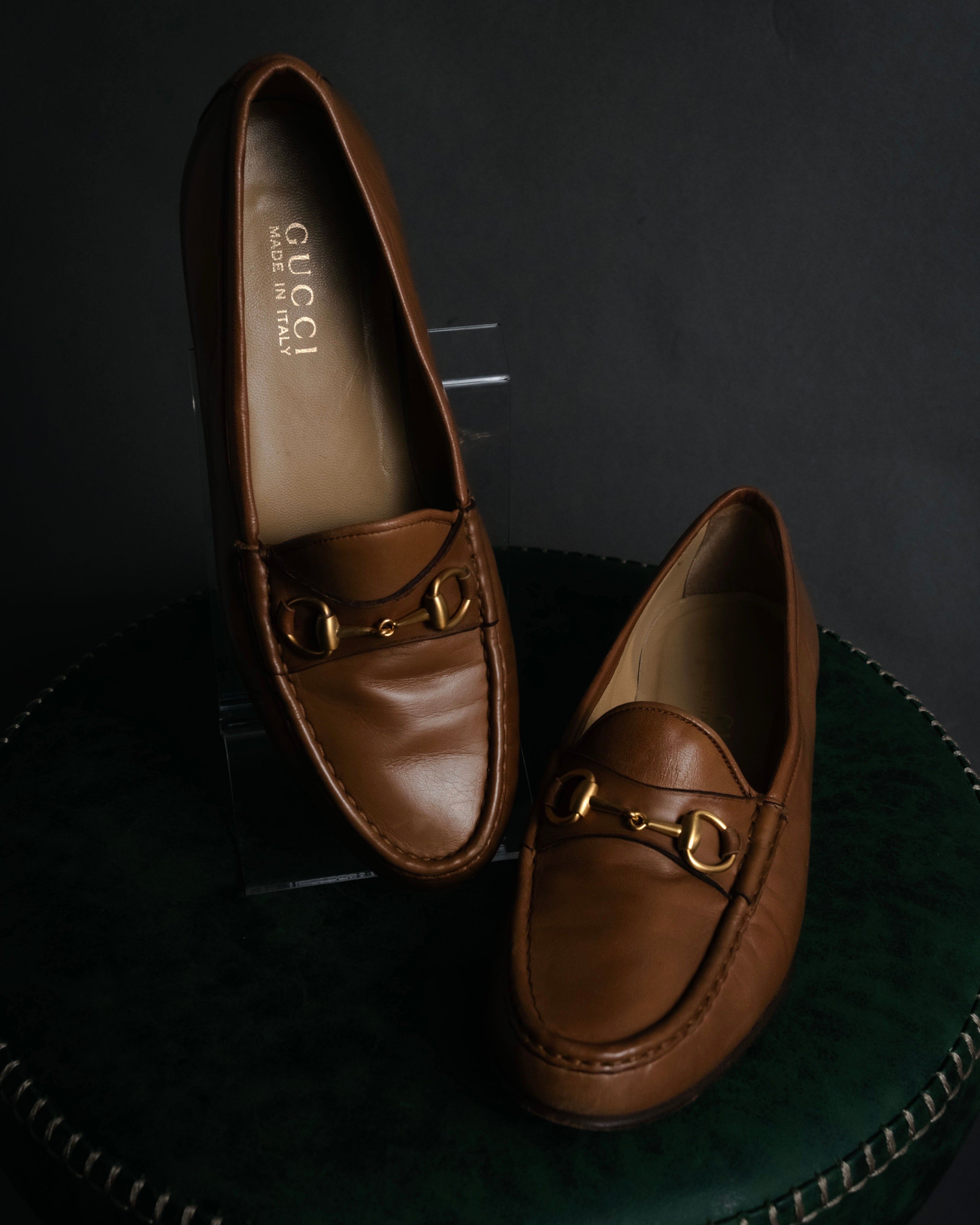 “GUCCI” 1980’s-1990’s Horsebit leather loafers