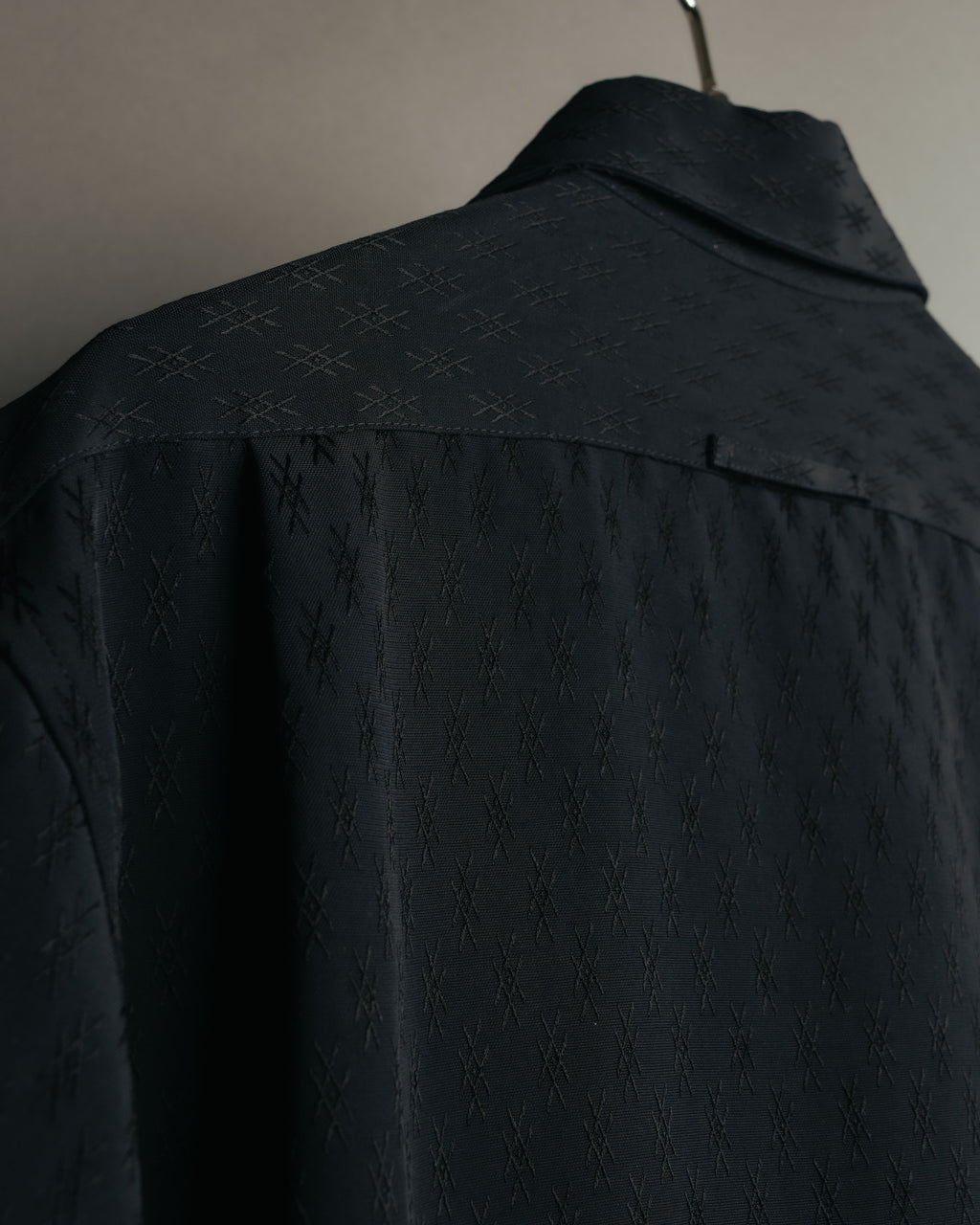 "Jean Paul Gaultier Classique" 90's Geometric jacquard total-pattern shirt with shell buttons