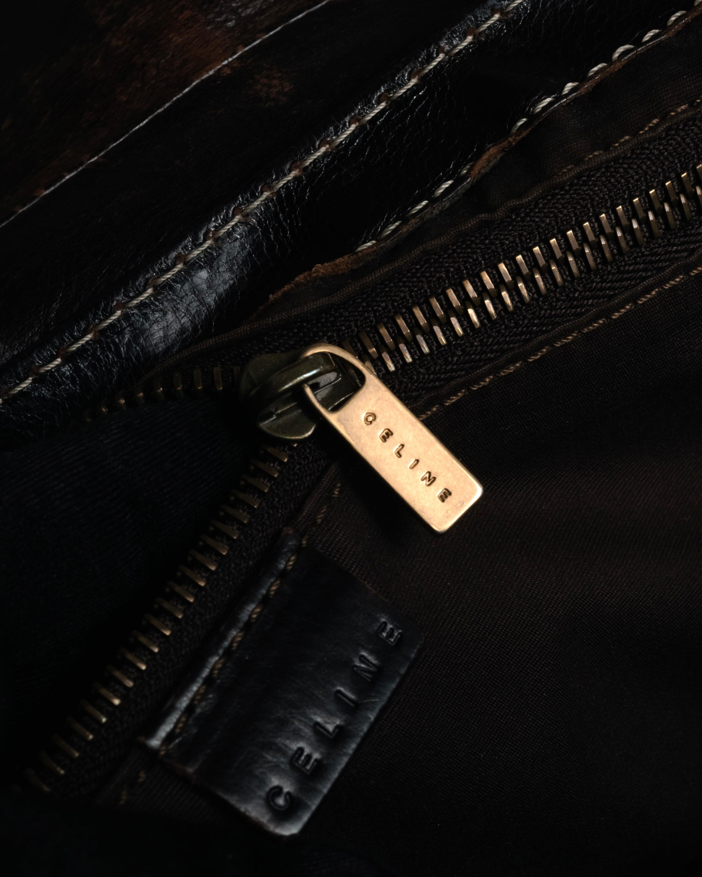 “CELINE” 00’s Buckled contrast stitch shoulder bag