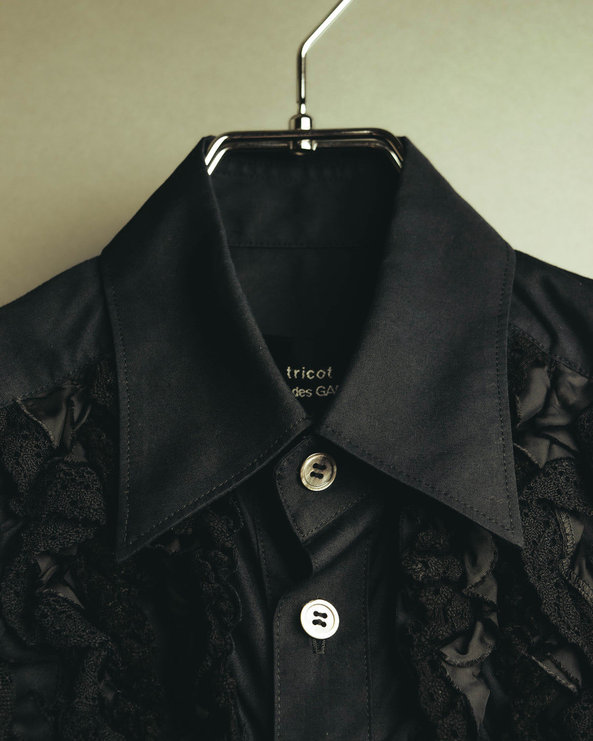 “tricot COMME des GARÇONS” 05AW Layered lace ruffle cotton blouse