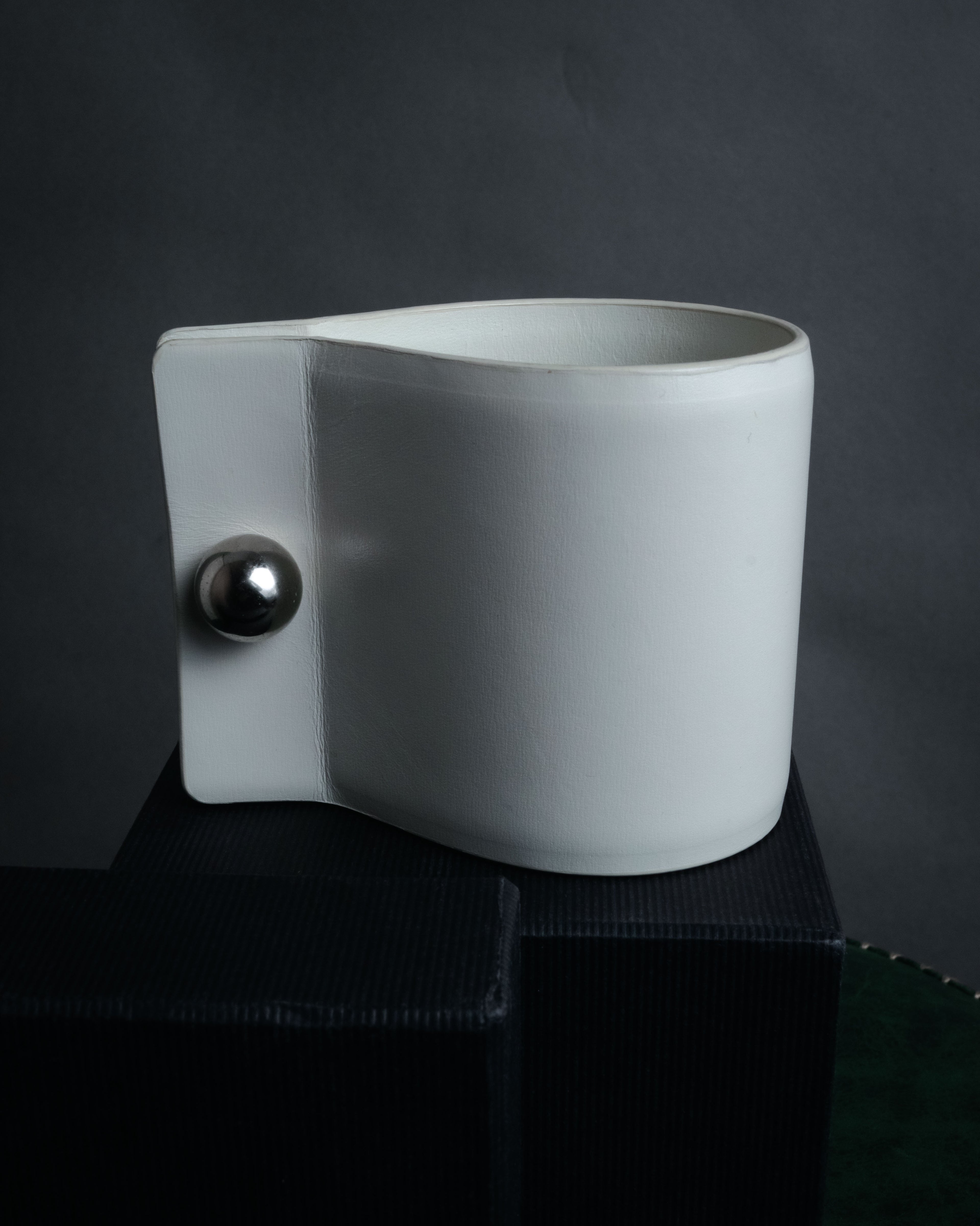 “JIL SANDER” 2020’s Sculptural leather cuff bangle