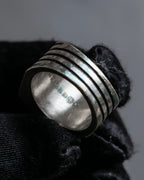 "MAISON MARGIELA" Square-shaped continuous design silver ring