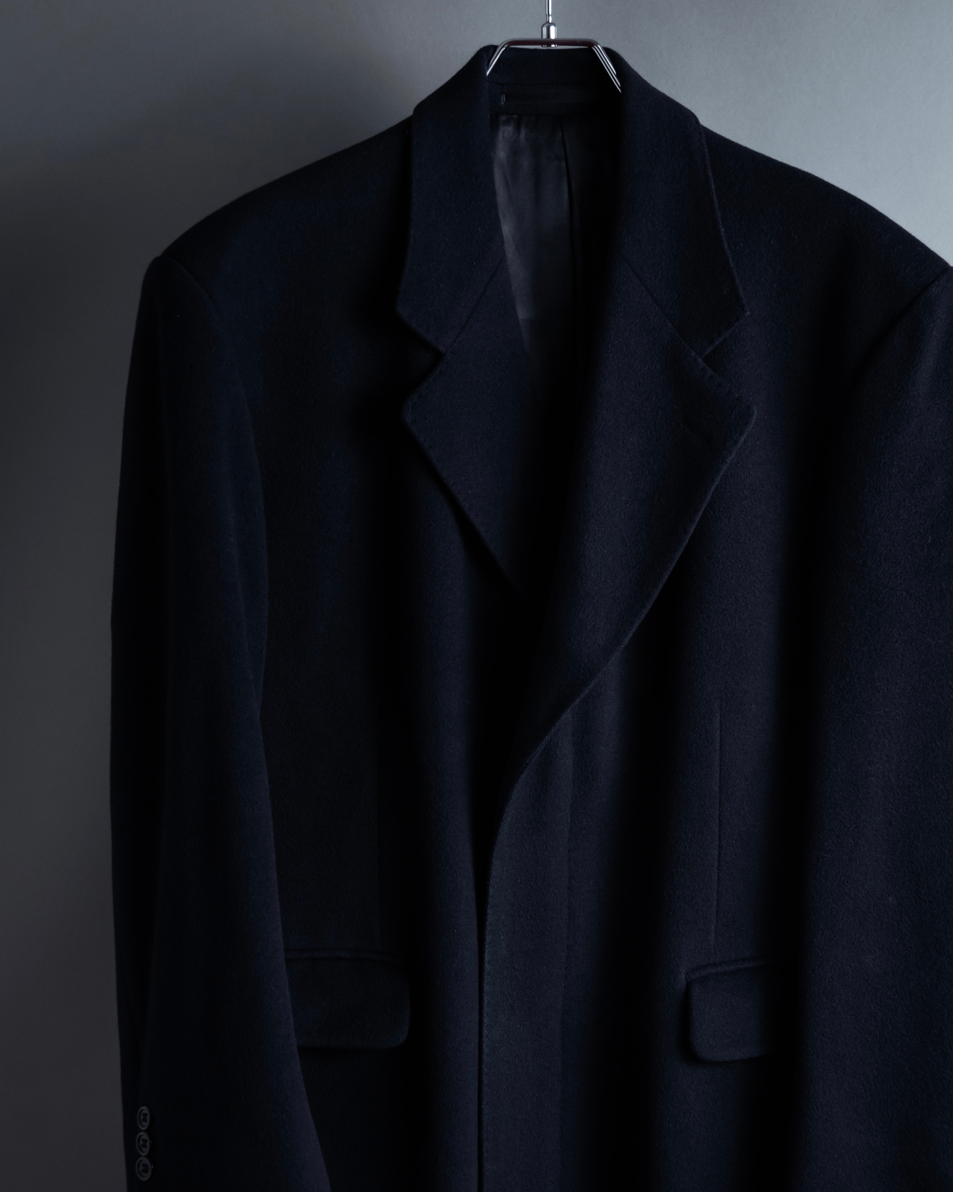 -SPECIAL- "BURBERRYS" 1980-1990's 
Classically tailored oversized 100% cashmere chester coat