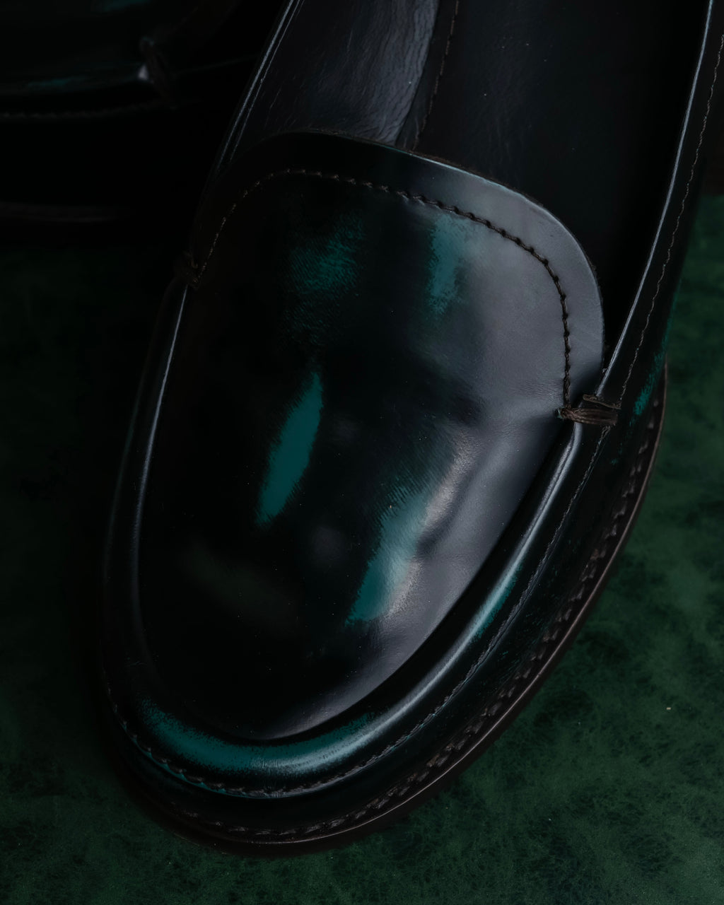 "BOTTEGA VENETA" Gradient emerald color leather loafers