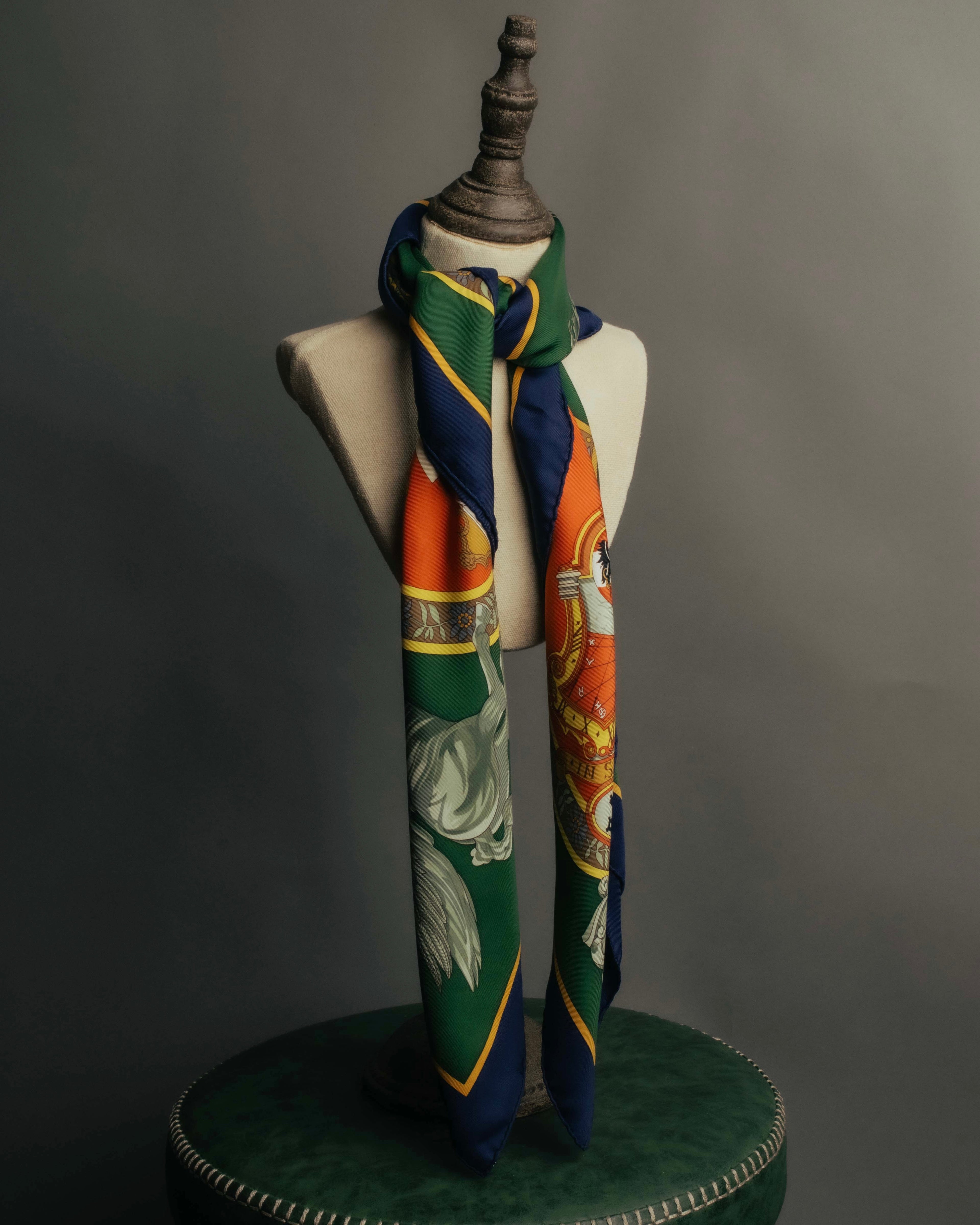 "Hermès" 90's-00's Classic printed silk scarf