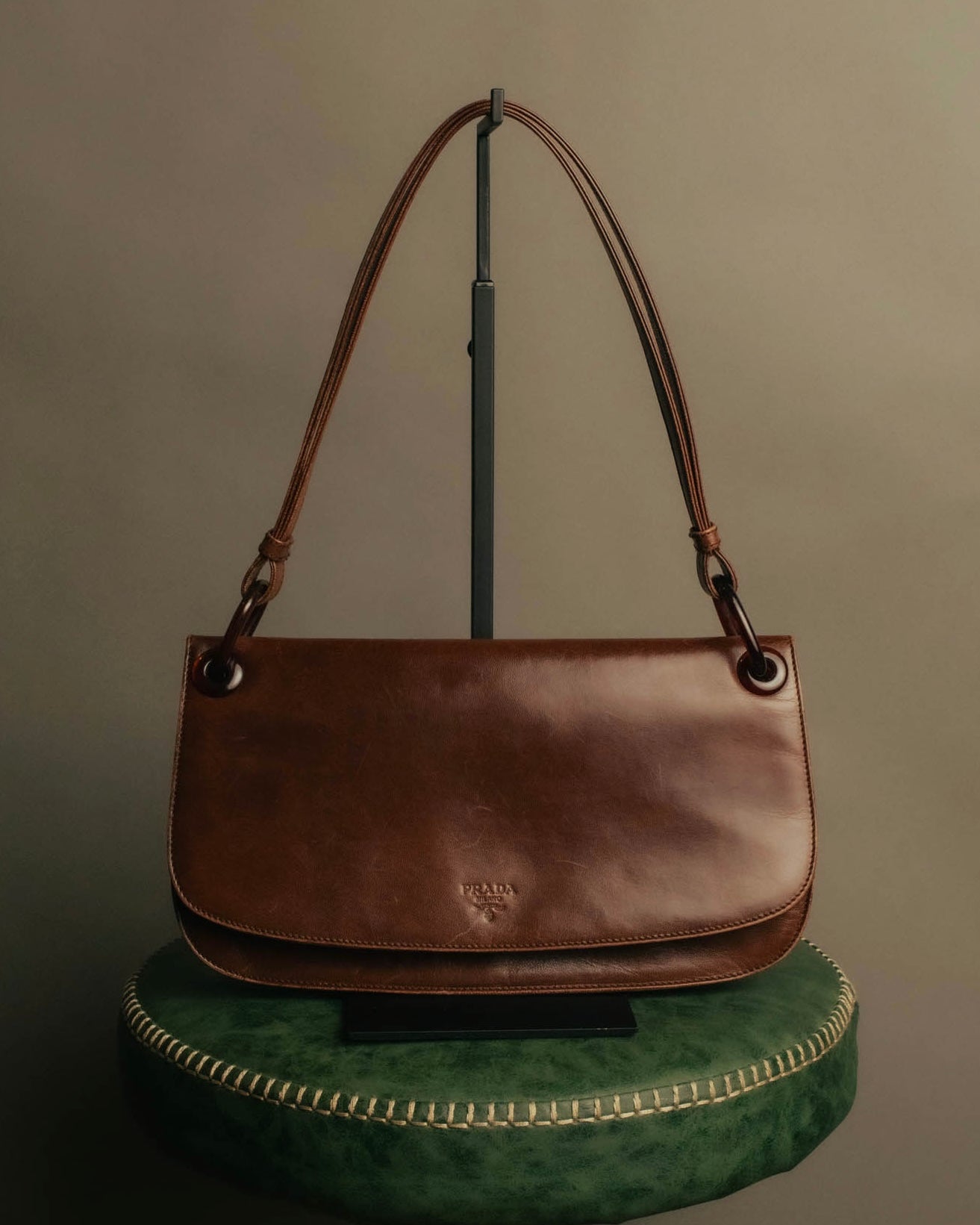 “PRADA” 2000’s Minimal leather shoulder bag