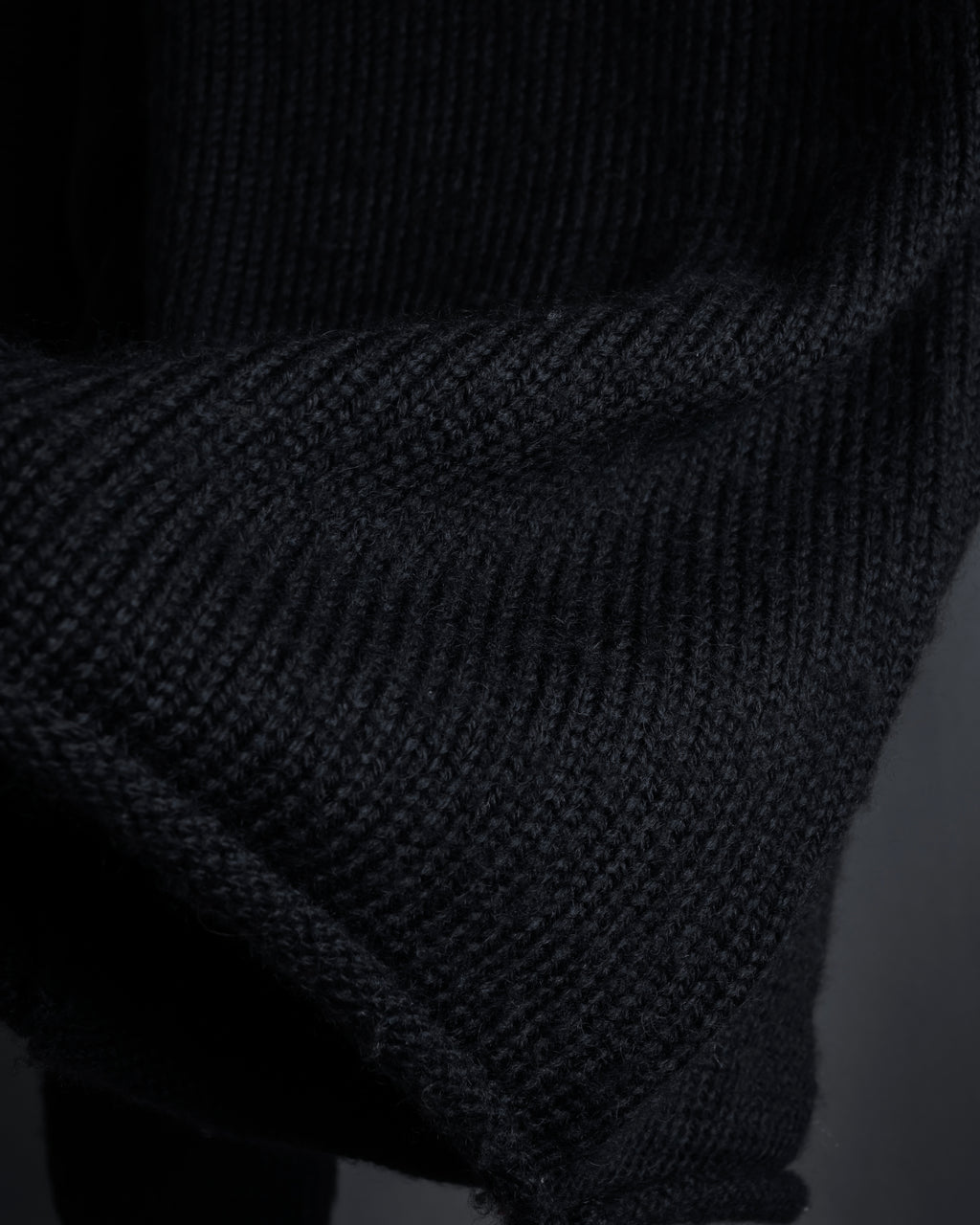 "Y’s" 17AW textured turtleneck knit sweater