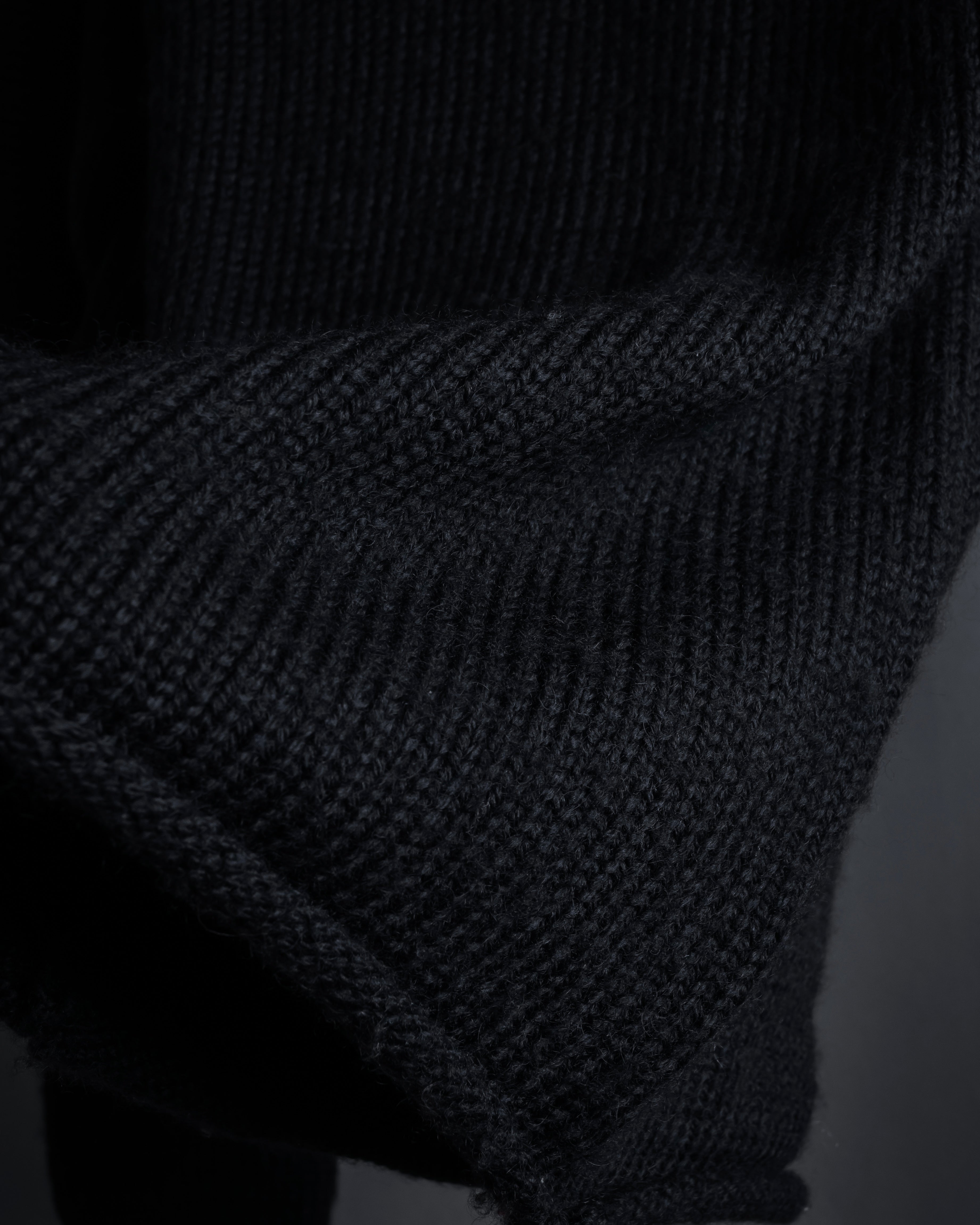 "Y’s" 17AW textured turtleneck knit sweater