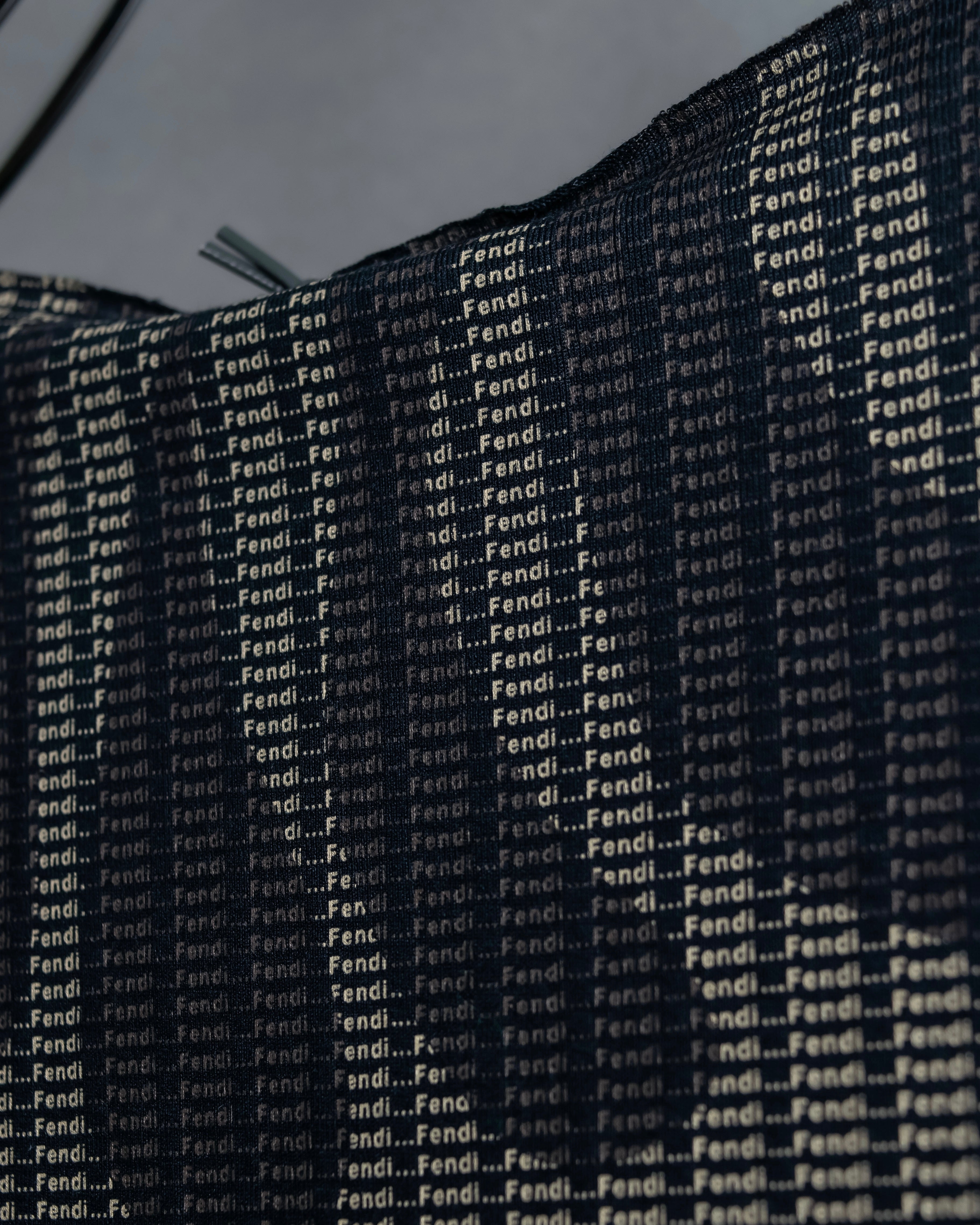 "FENDI" Logo print V-neck sleeveless top