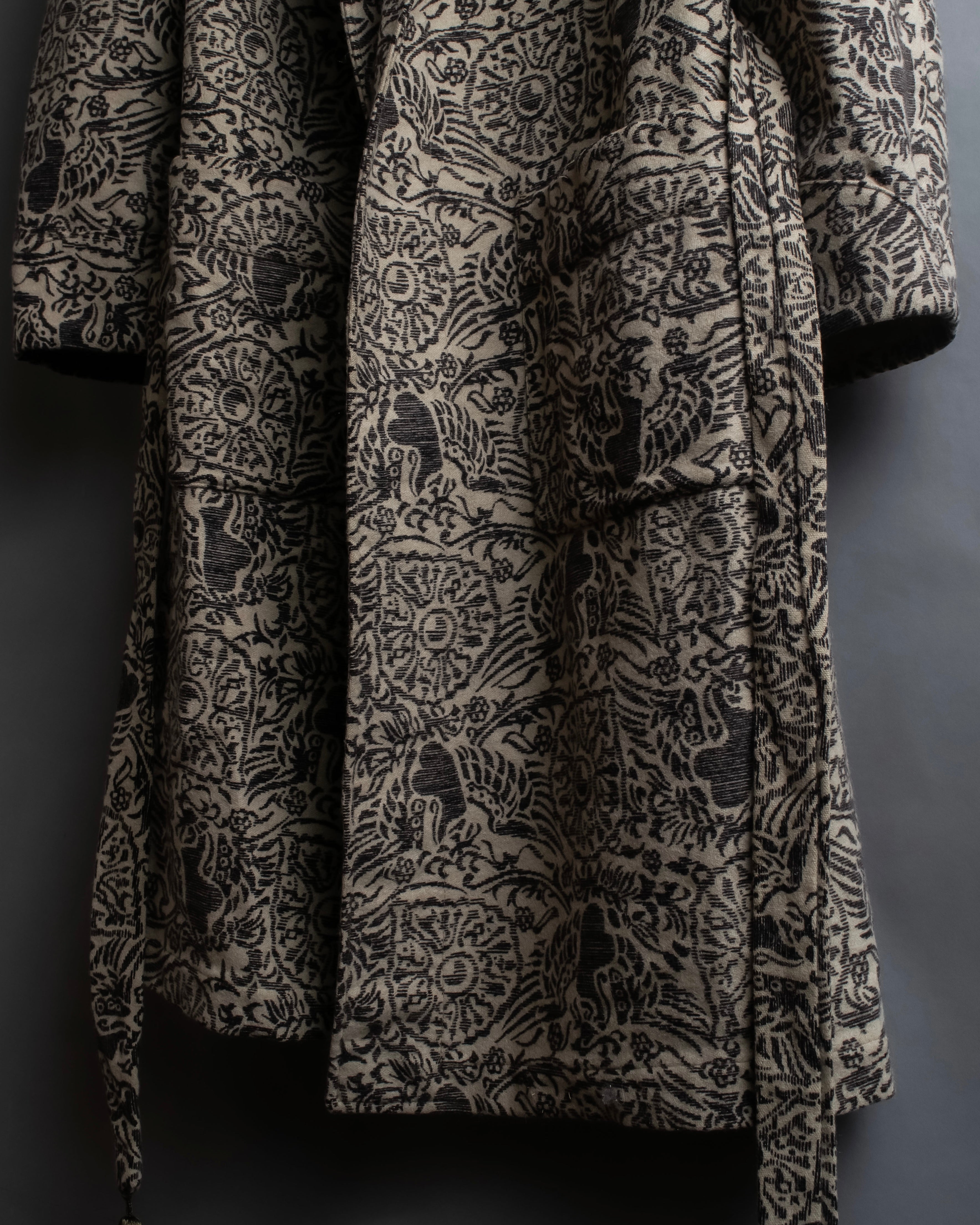 Vintage gobelin oversized gown coat