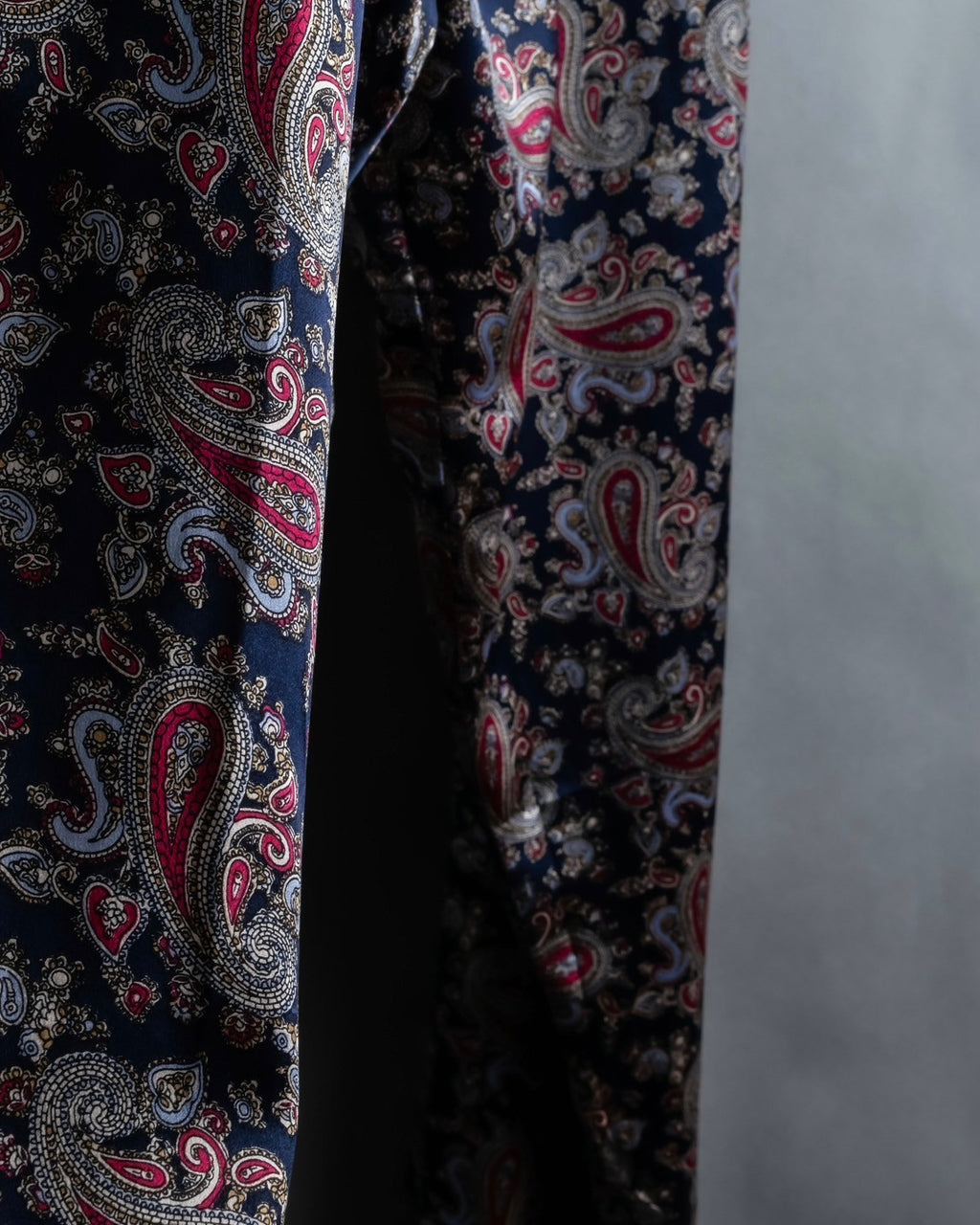 "Christian Dior" 100% silk paisley pajama set