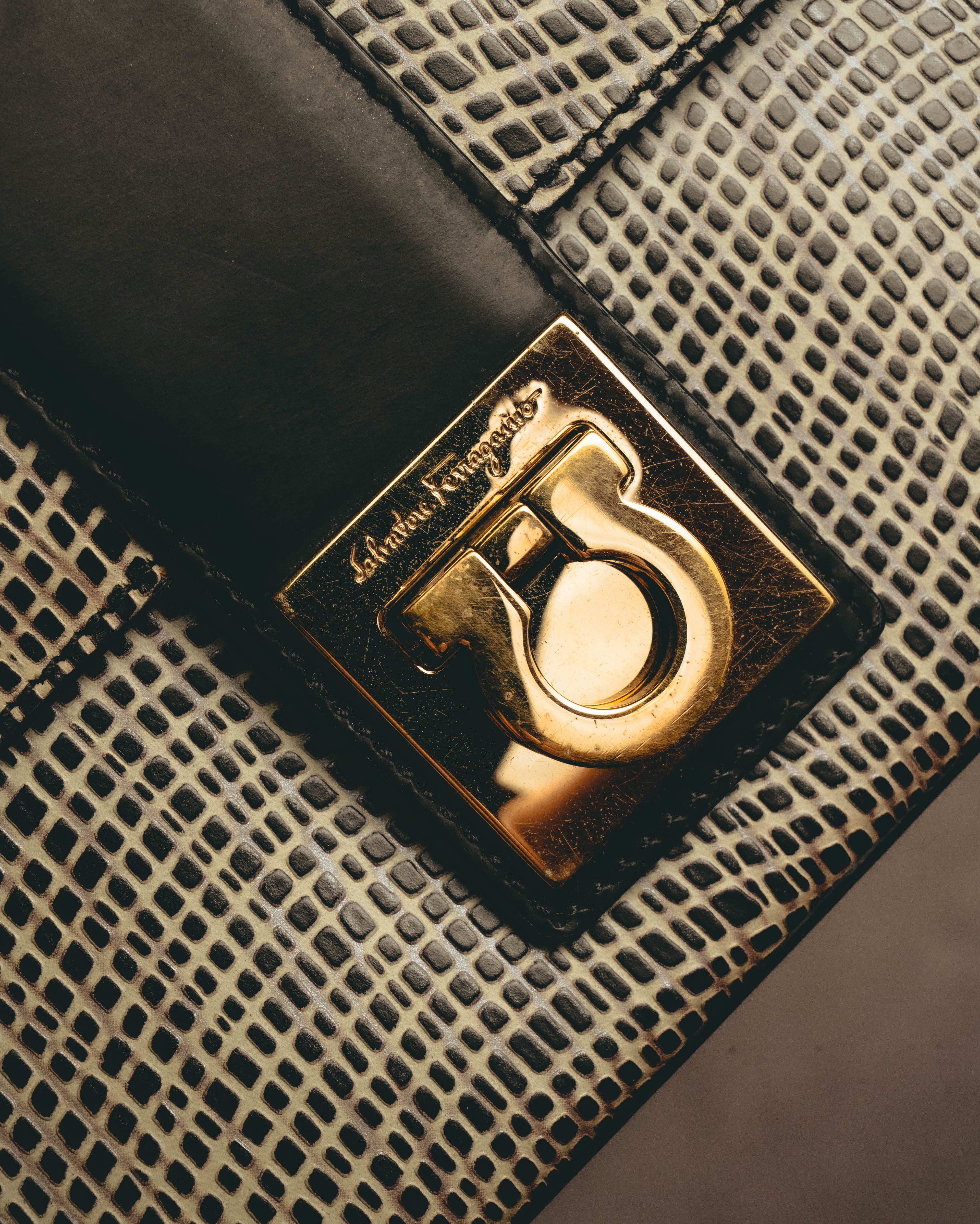 "Salvatore Ferragamo" Crocodile embossed Gancini shoulder bag