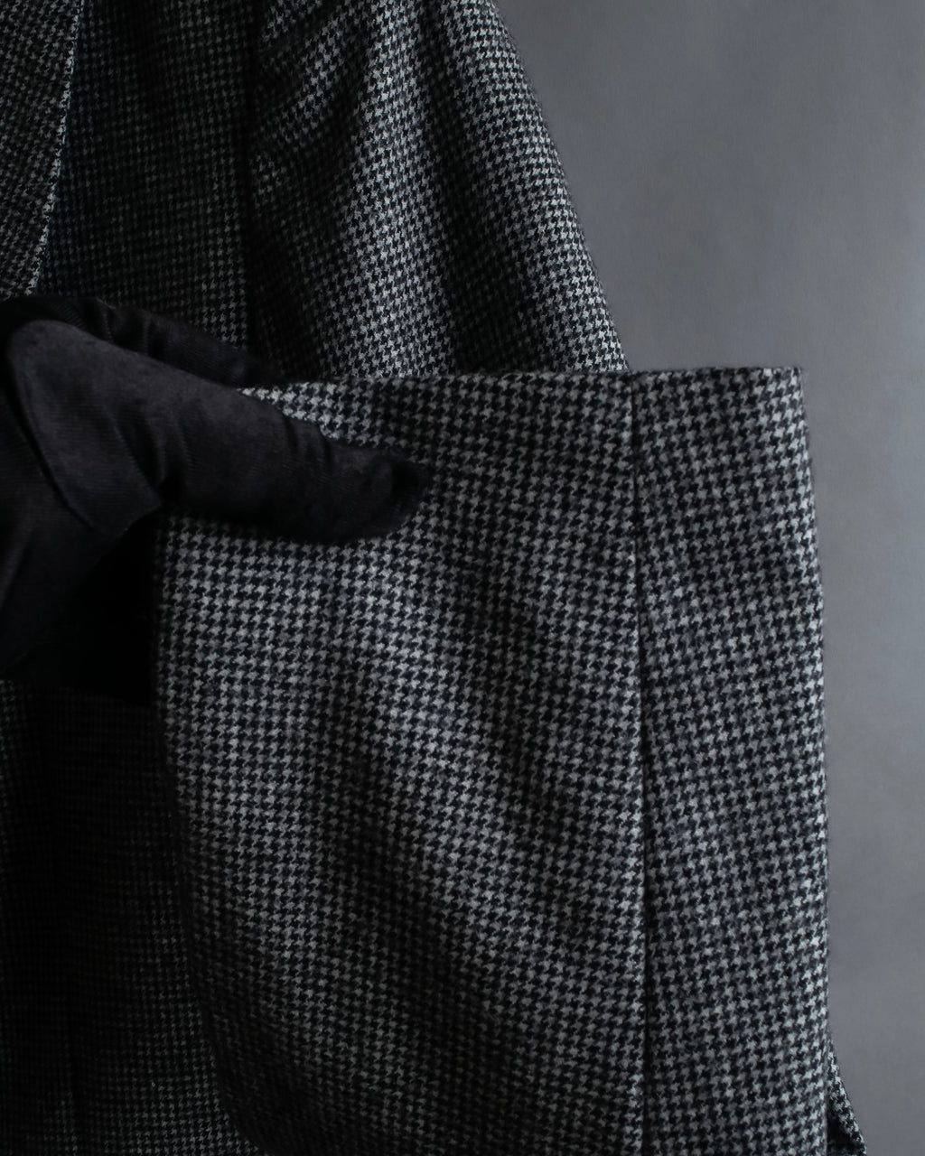 "Whim Gazette" Houndstooth pattern shaped tailored jacket