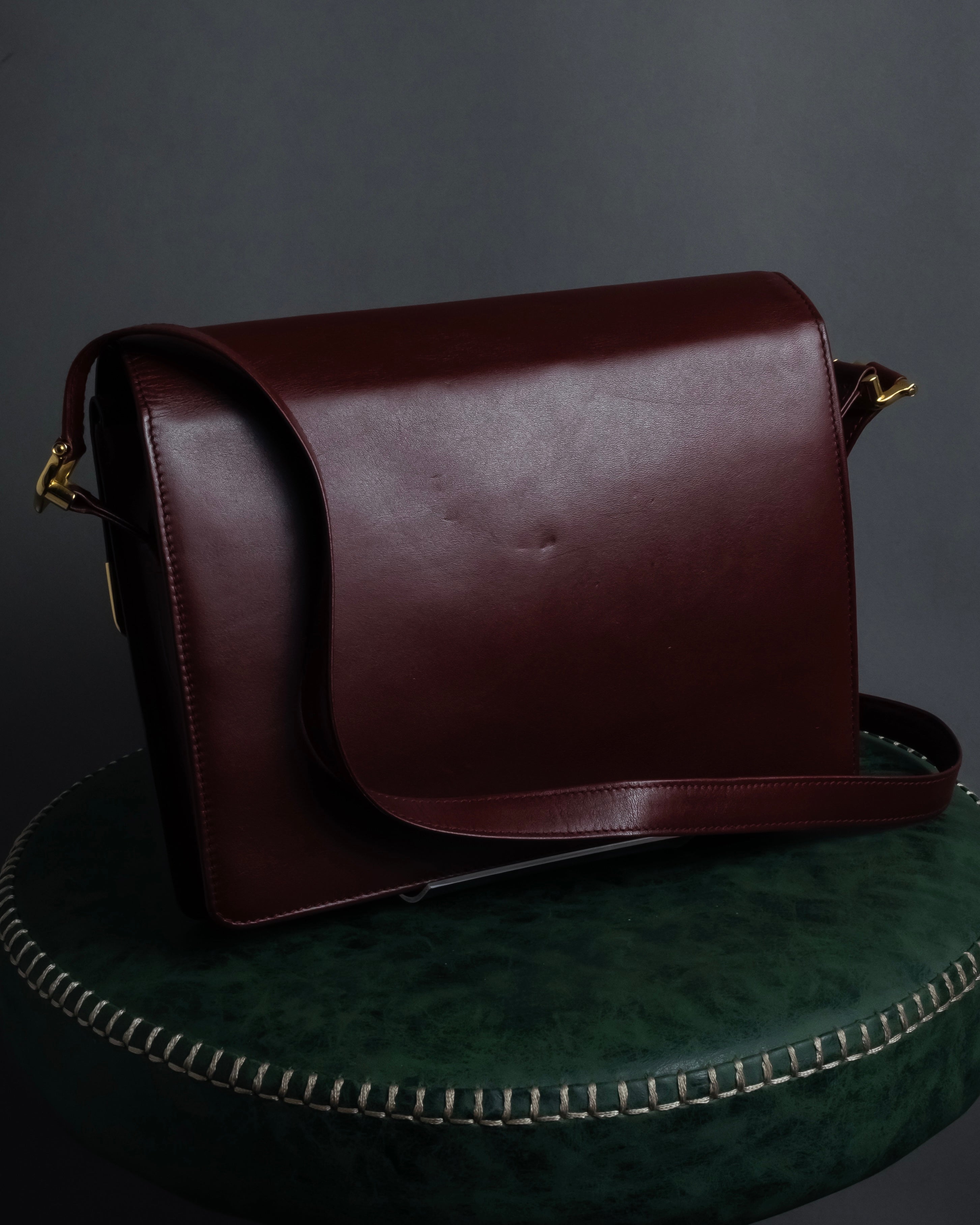 "Cartier" Les Must de Cartier geometric design shoulder bag