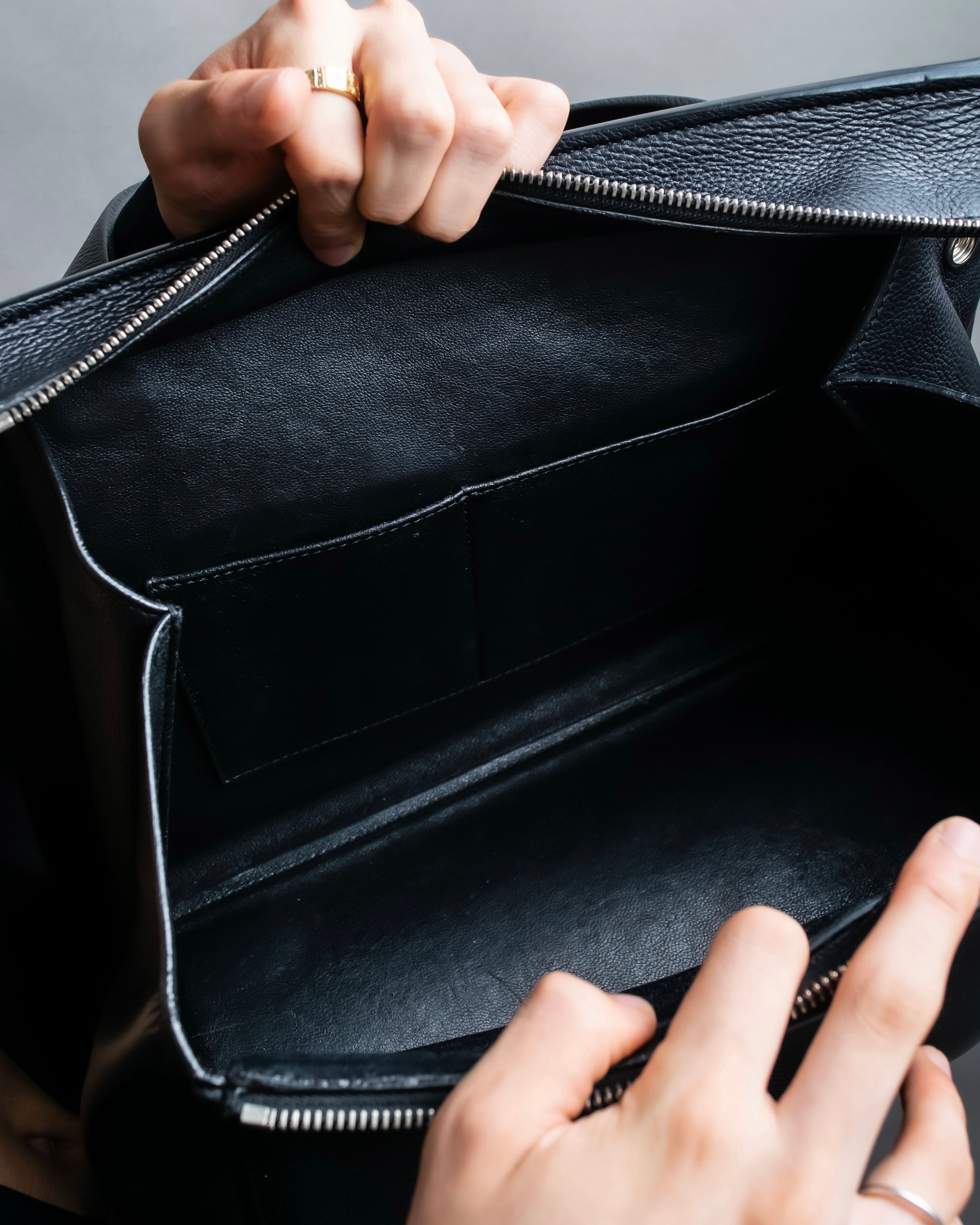 "CELINE" Edge medium one handle shoulder bag