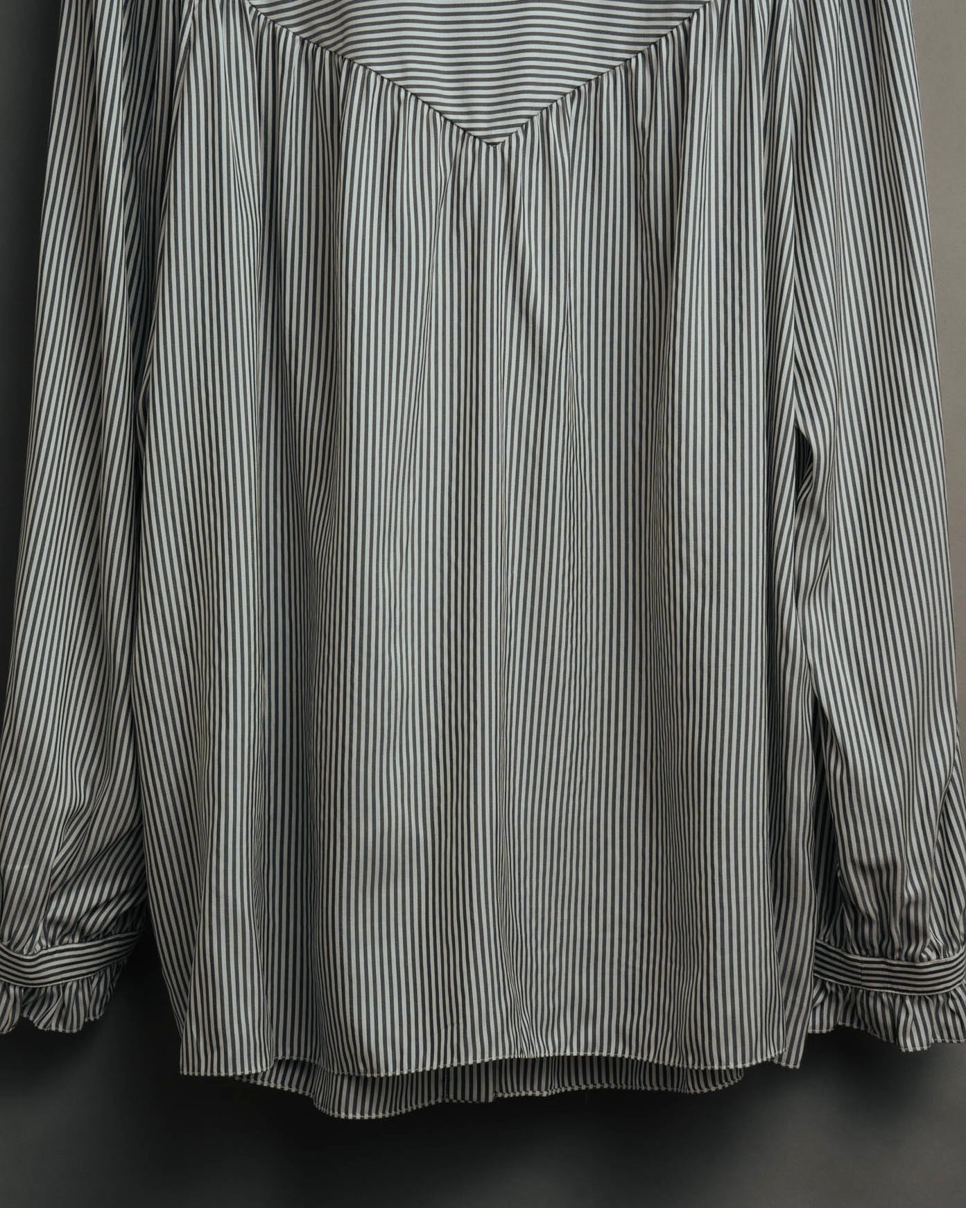 -SPECIAL- “CELINE” 2018’s silk striped ruffle bow blouse