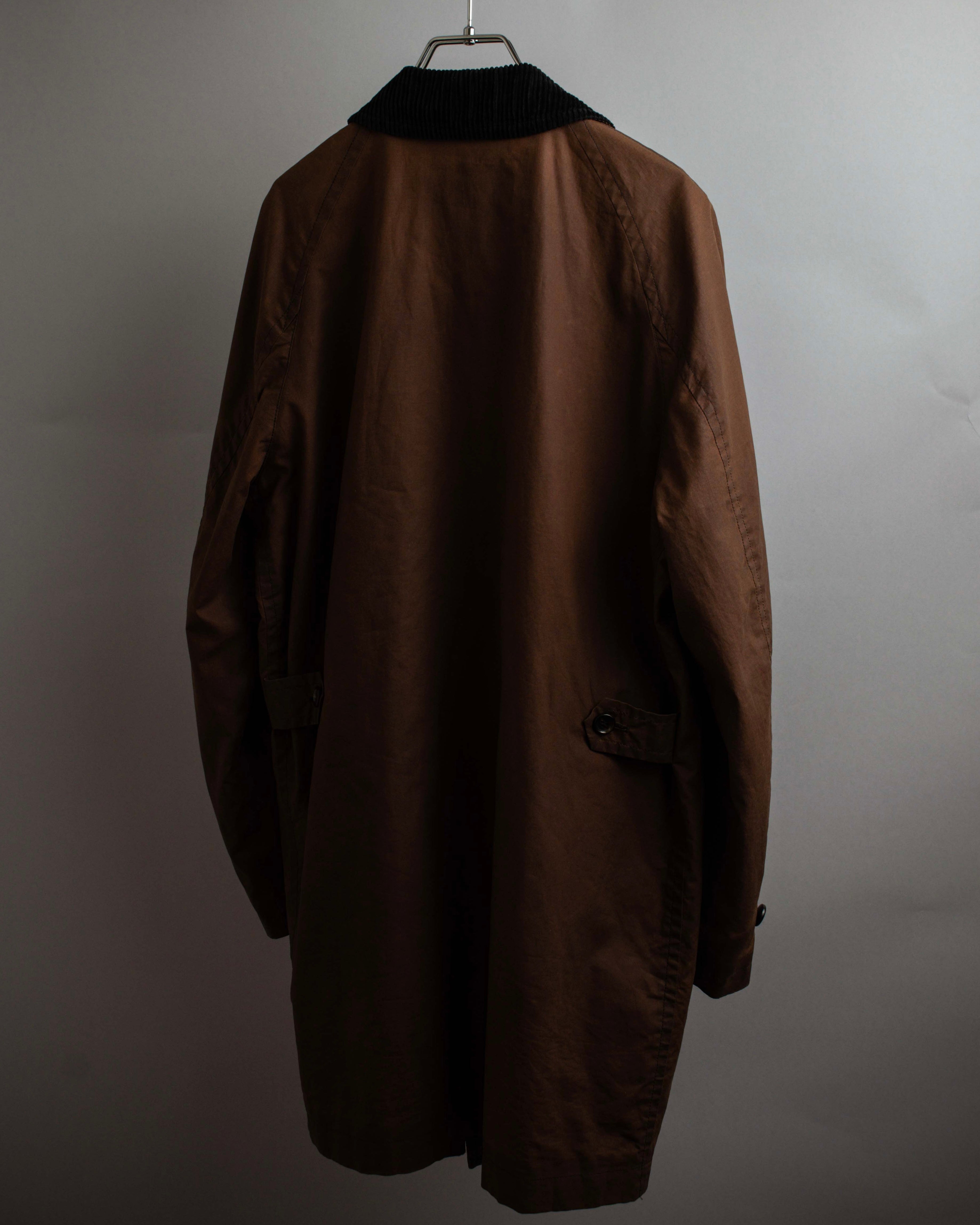 "COMME des GARCONS HOMME"
03AW corduroy collar design stand collar long coat