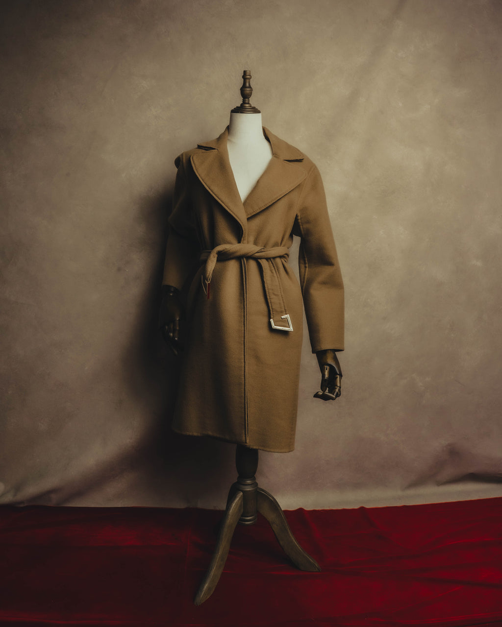 “GUCCI” 00’s-10’s Cashmere-blend leather-trimmed belted long coat