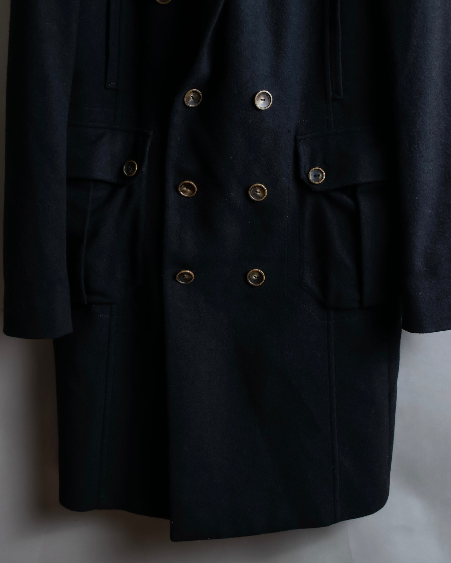 "Karl Lagerfeld"
Double breasted layered lapel oversized chester coat