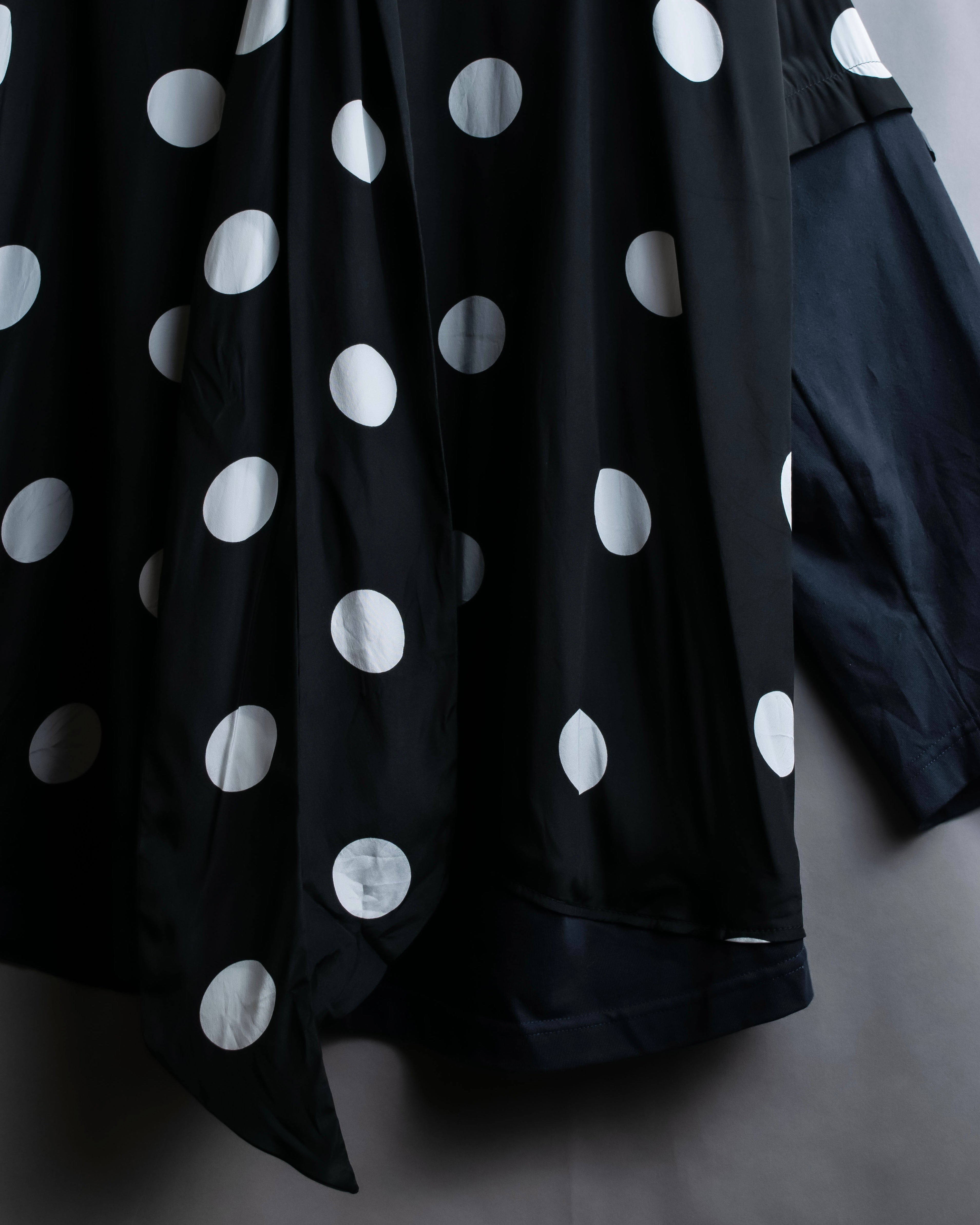 "BALENCIAGA" Polka dot flying squirrel silhouette bow tie dress