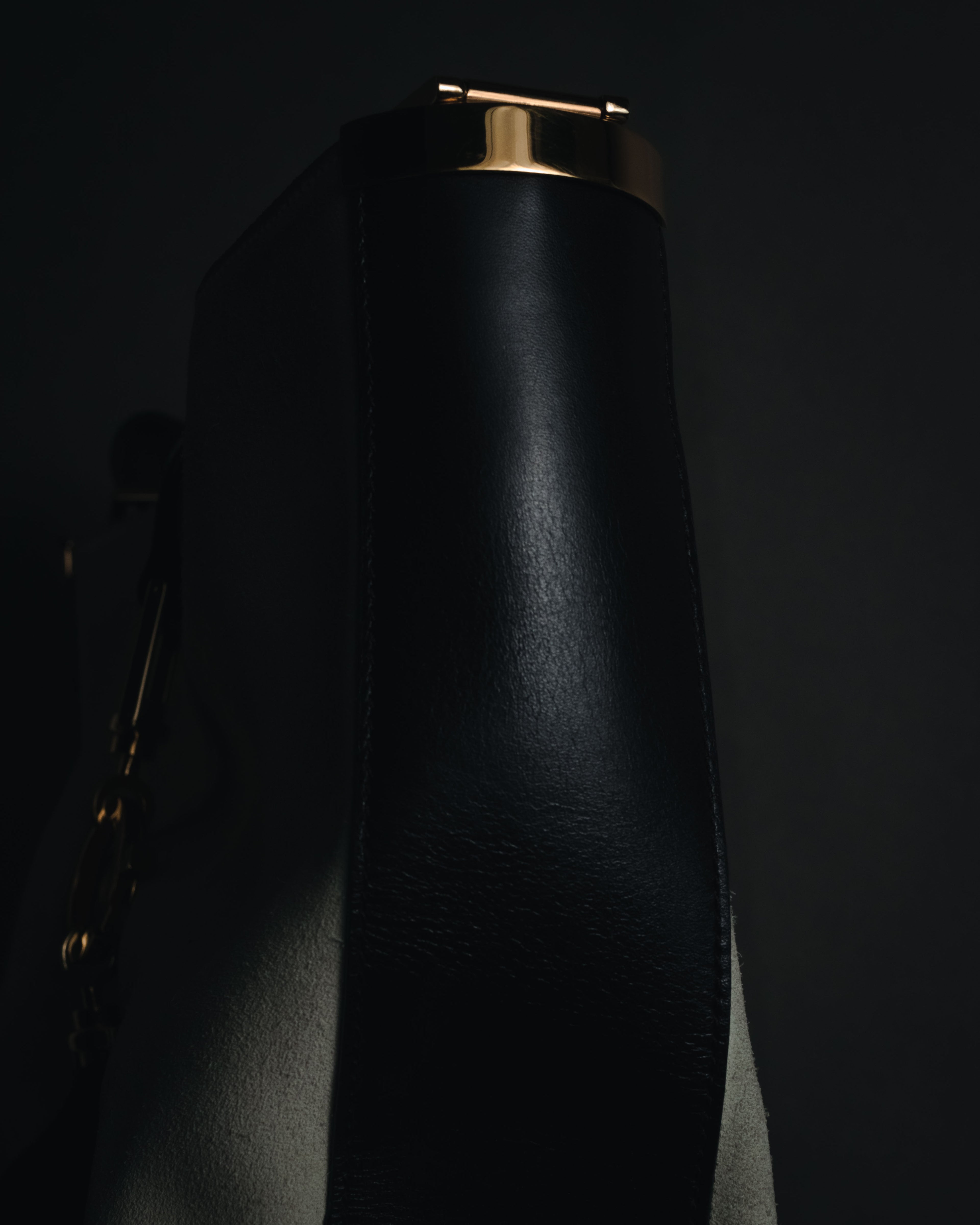 "GUCCI" 90’s-00’s suede piston-closure shoulder bag