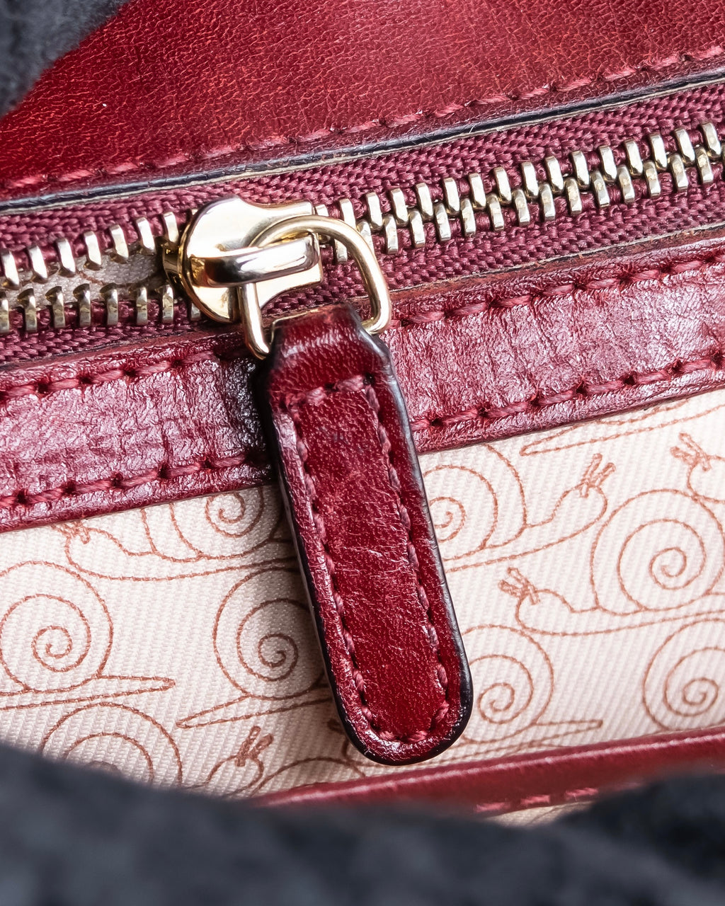 "BVLGARI" Marble motif burgundy color leather shoulder bag