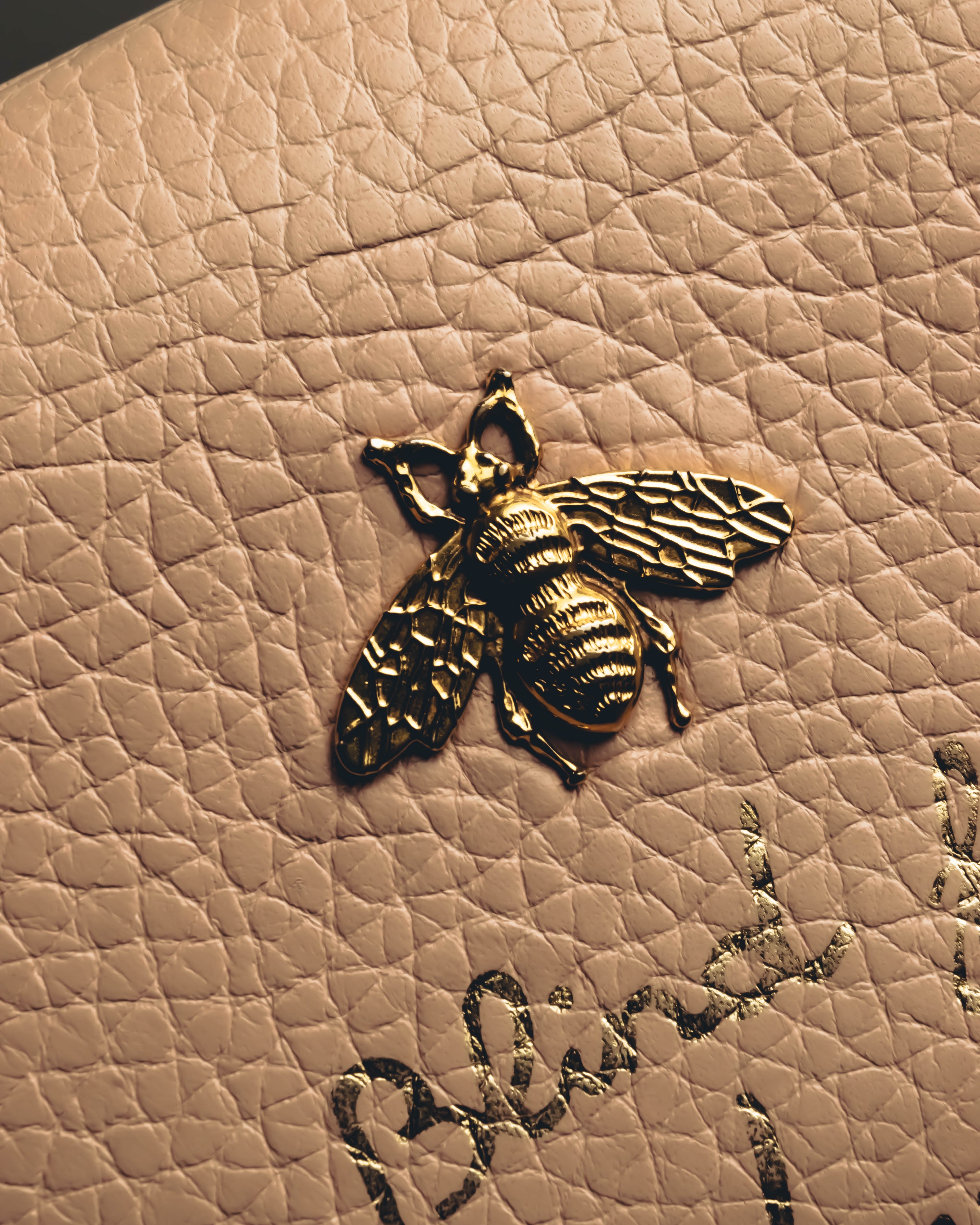 "GUCCI" 2010's-20's Pink bee motif trifold wallet