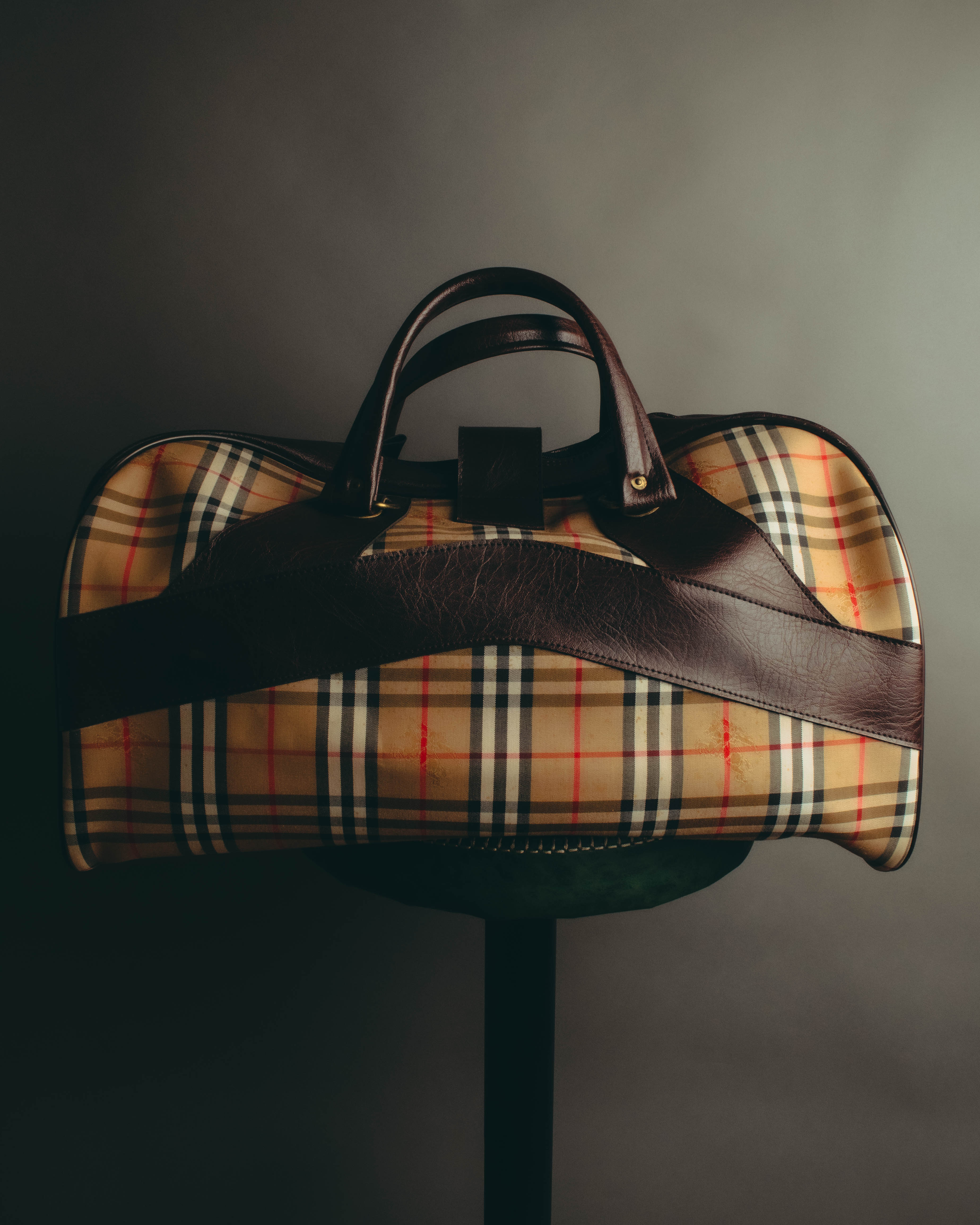 -SPECIAL- "Burberrys" 80's-90's Classic check textured leather boston bag