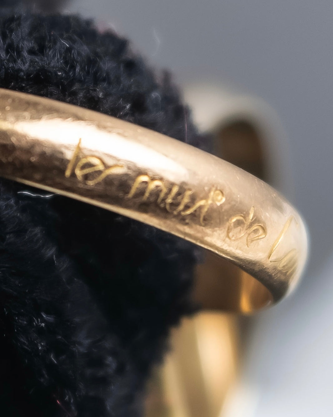 "Cartier" Gold trinity ring