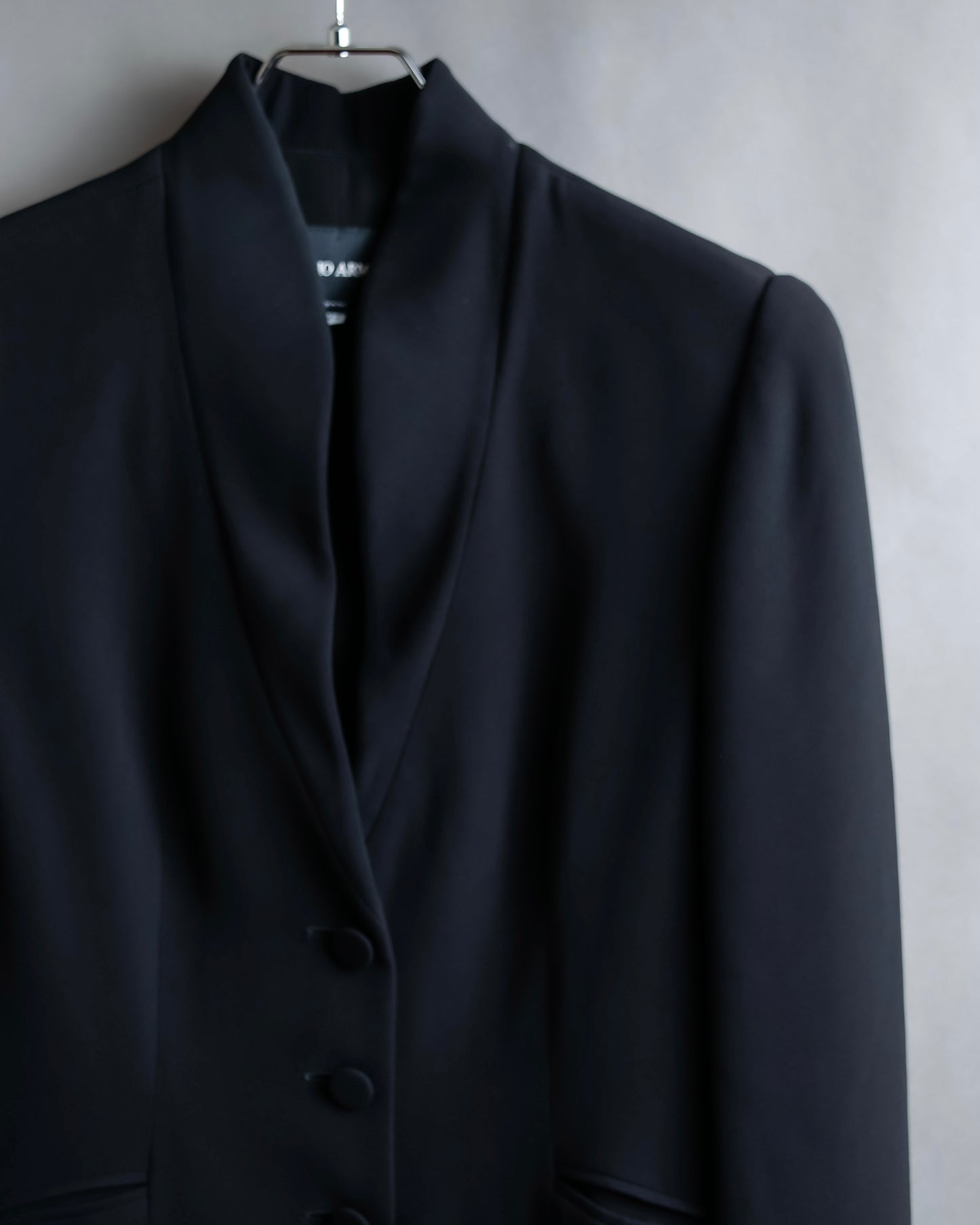 "GIORGIO ARMANI" 100% silk shawl collar shaped tailored jacket