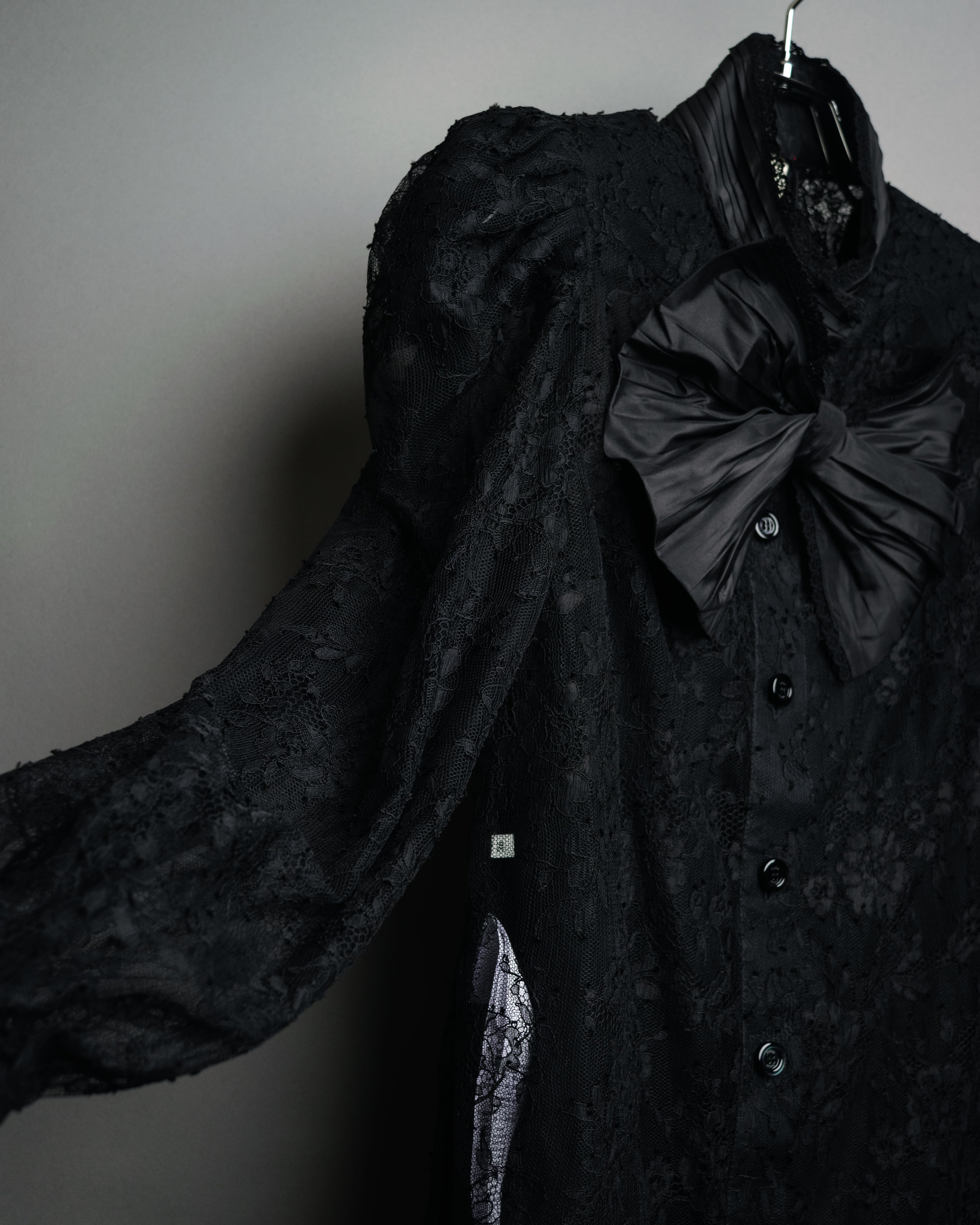 -SPECIAL- “GUCCI“ 2017-18 Fall winter lace bow blouse